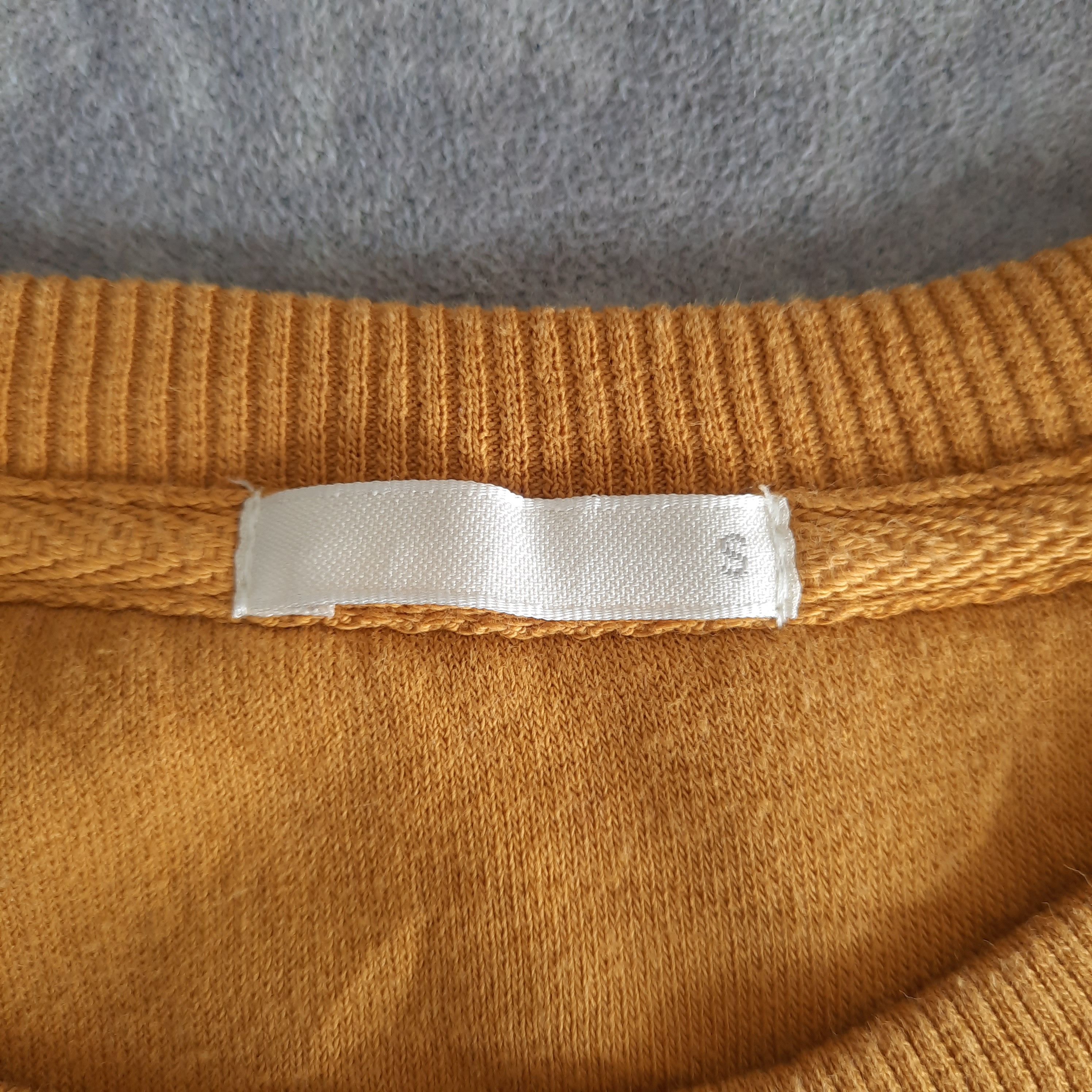 GU × Japanese Brand 🔥Gu global plain yellow mustard crewneck sweatshirt Size US S / EU 44-46 / 1 - 4 Thumbnail