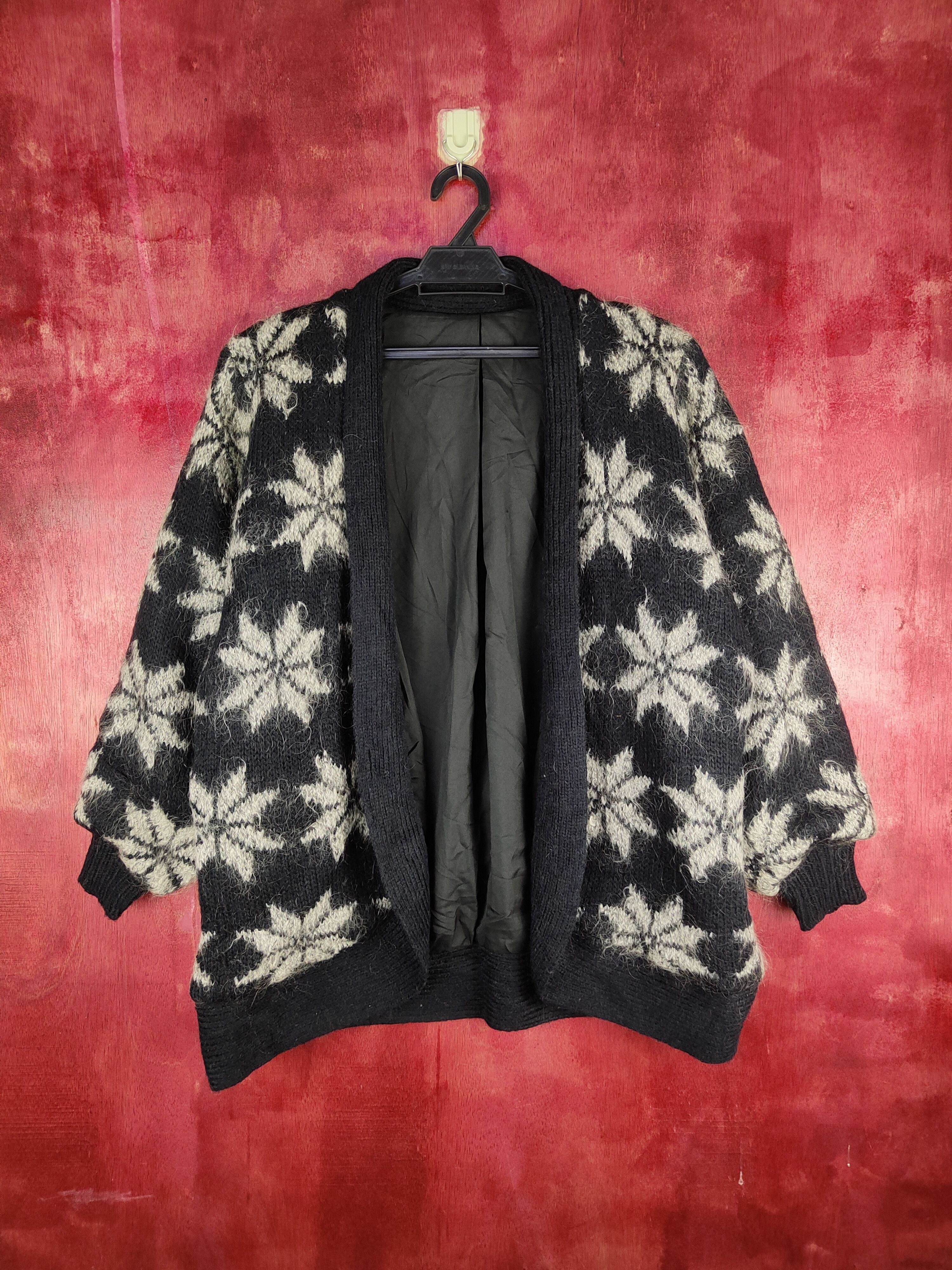 Vintage Japan black Shag Shaggy Fur Mohair Knitwear Cardigan #215B Size US L / EU 52-54 / 3 - 1 Thumbnail