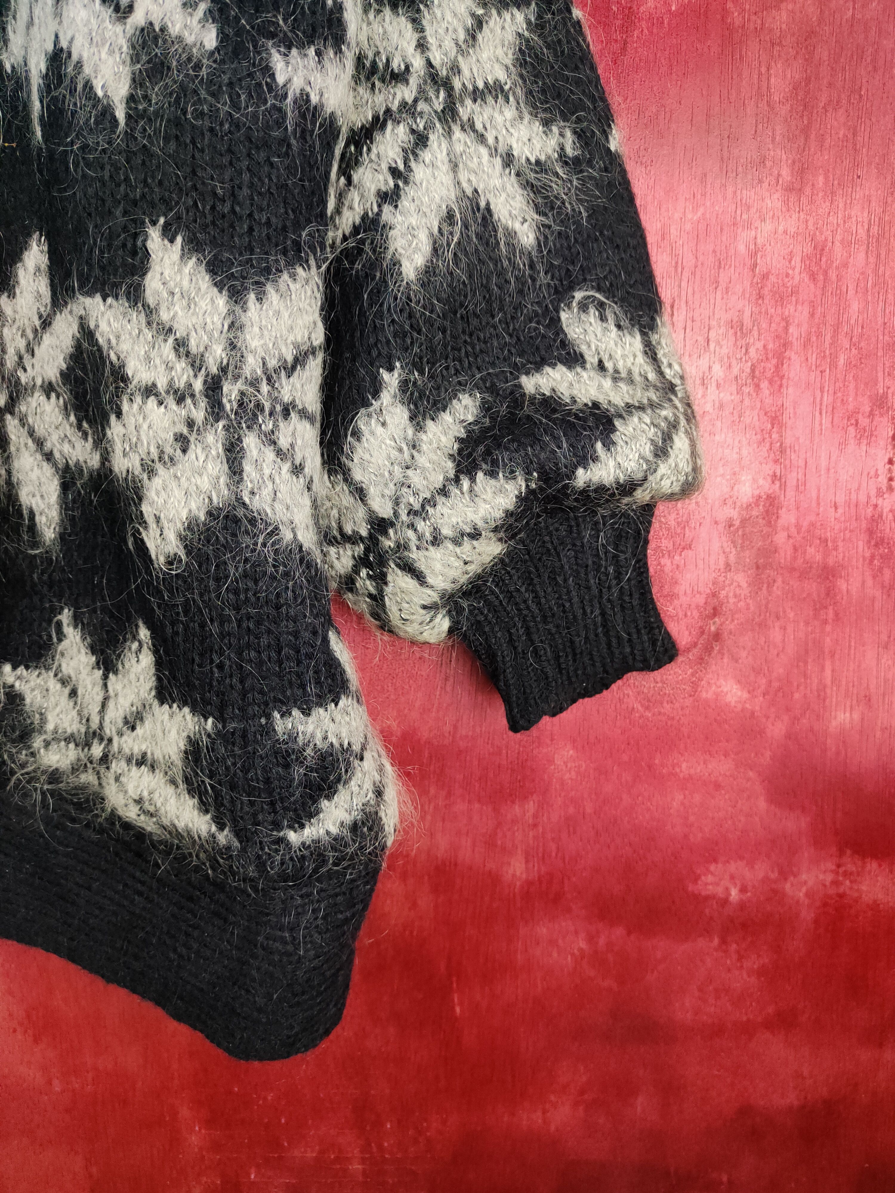 Vintage Japan black Shag Shaggy Fur Mohair Knitwear Cardigan #215B Size US L / EU 52-54 / 3 - 4 Thumbnail