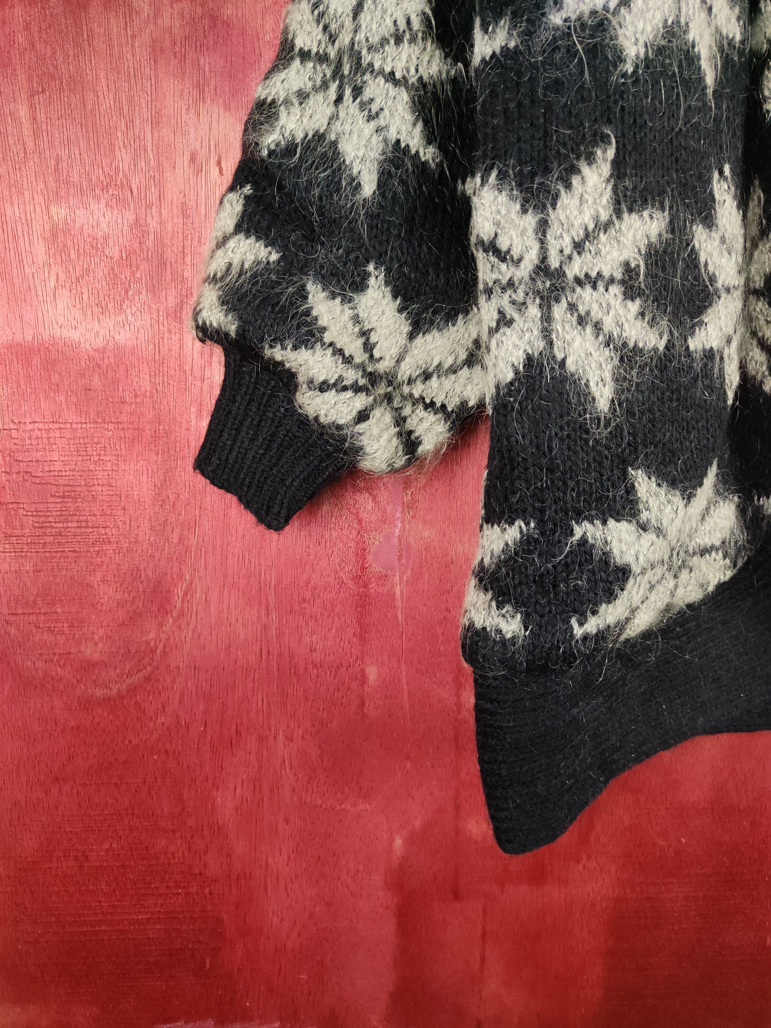 Vintage Japan black Shag Shaggy Fur Mohair Knitwear Cardigan #215B Size US L / EU 52-54 / 3 - 6 Thumbnail
