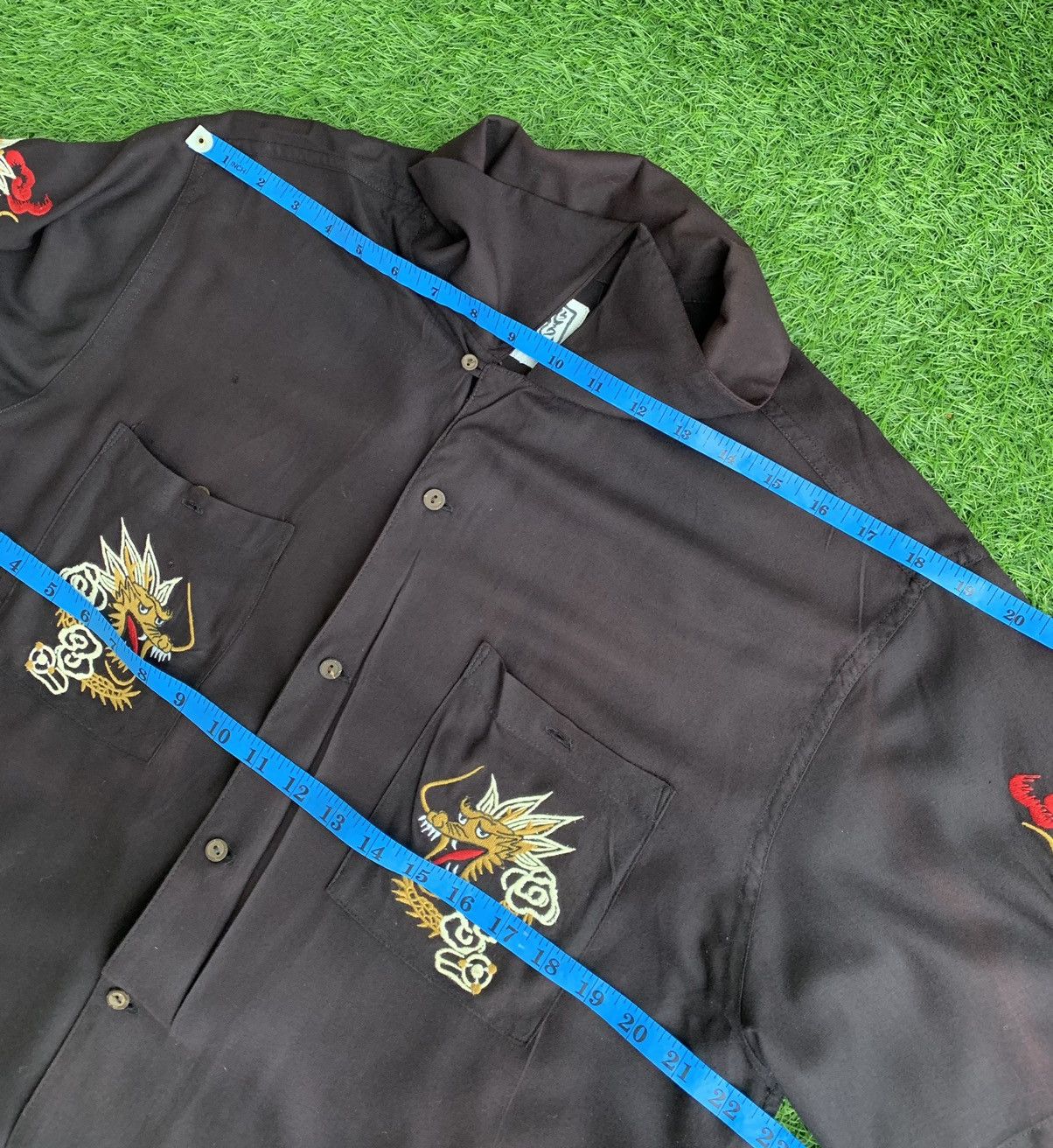 Japanese Brand Vintage Rayon Sukajan Embroidery Dragons Button Hup Shirts Size US L / EU 52-54 / 3 - 18 Thumbnail