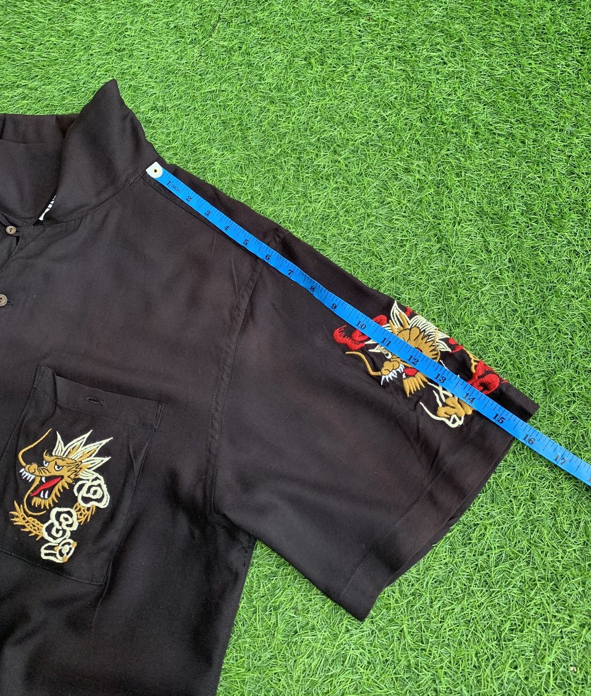 Japanese Brand Vintage Rayon Sukajan Embroidery Dragons Button Hup Shirts Size US L / EU 52-54 / 3 - 19 Thumbnail