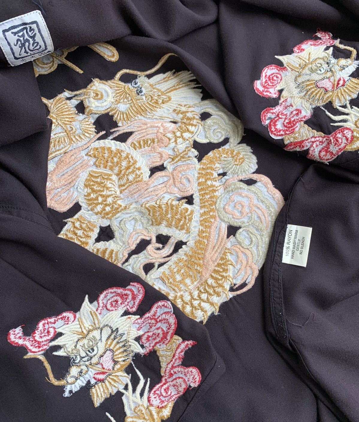 Japanese Brand Vintage Rayon Sukajan Embroidery Dragons Button Hup Shirts Size US L / EU 52-54 / 3 - 16 Thumbnail