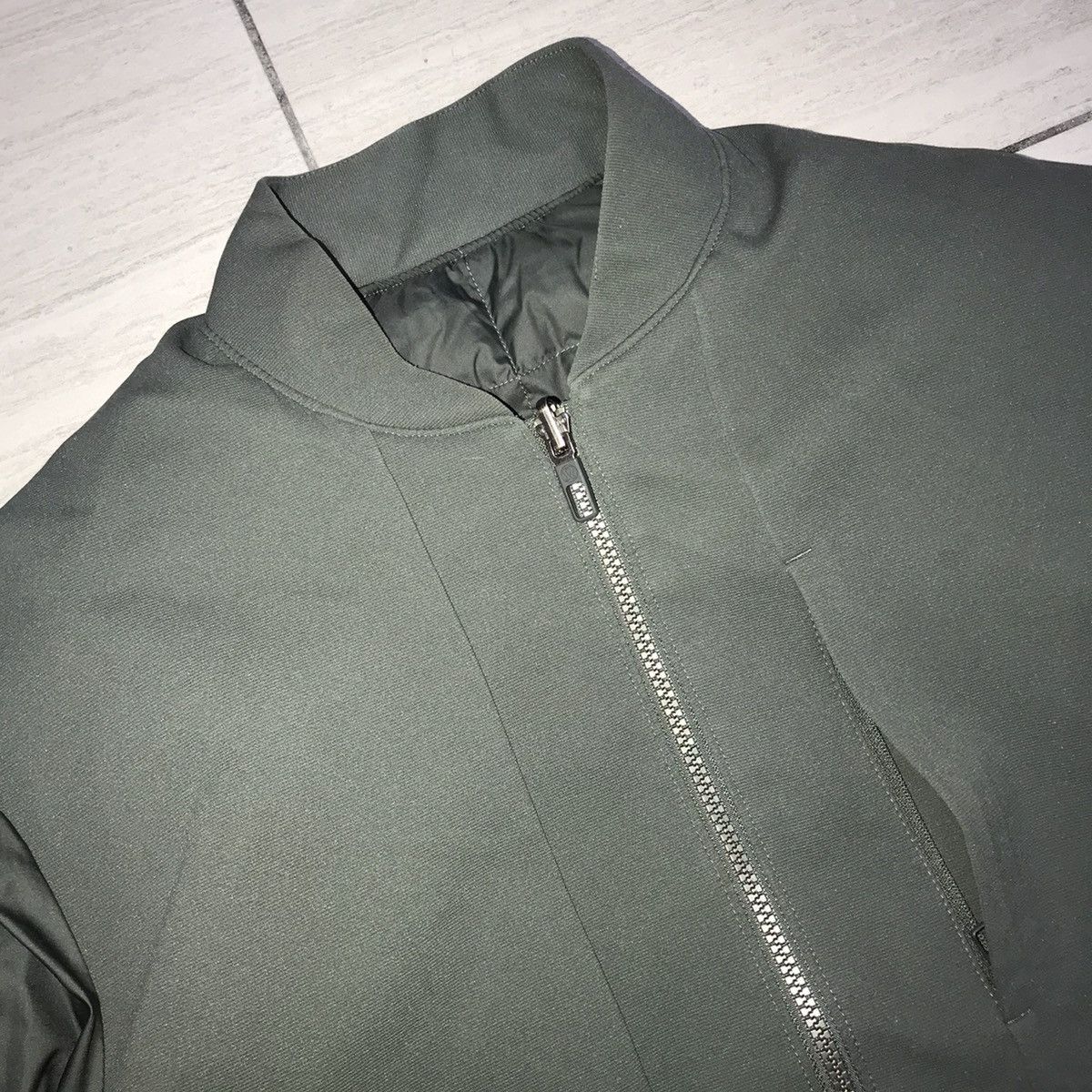 Lululemon Lululemon Down Quilted Bomber Size US L / EU 52-54 / 3 - 7 Thumbnail