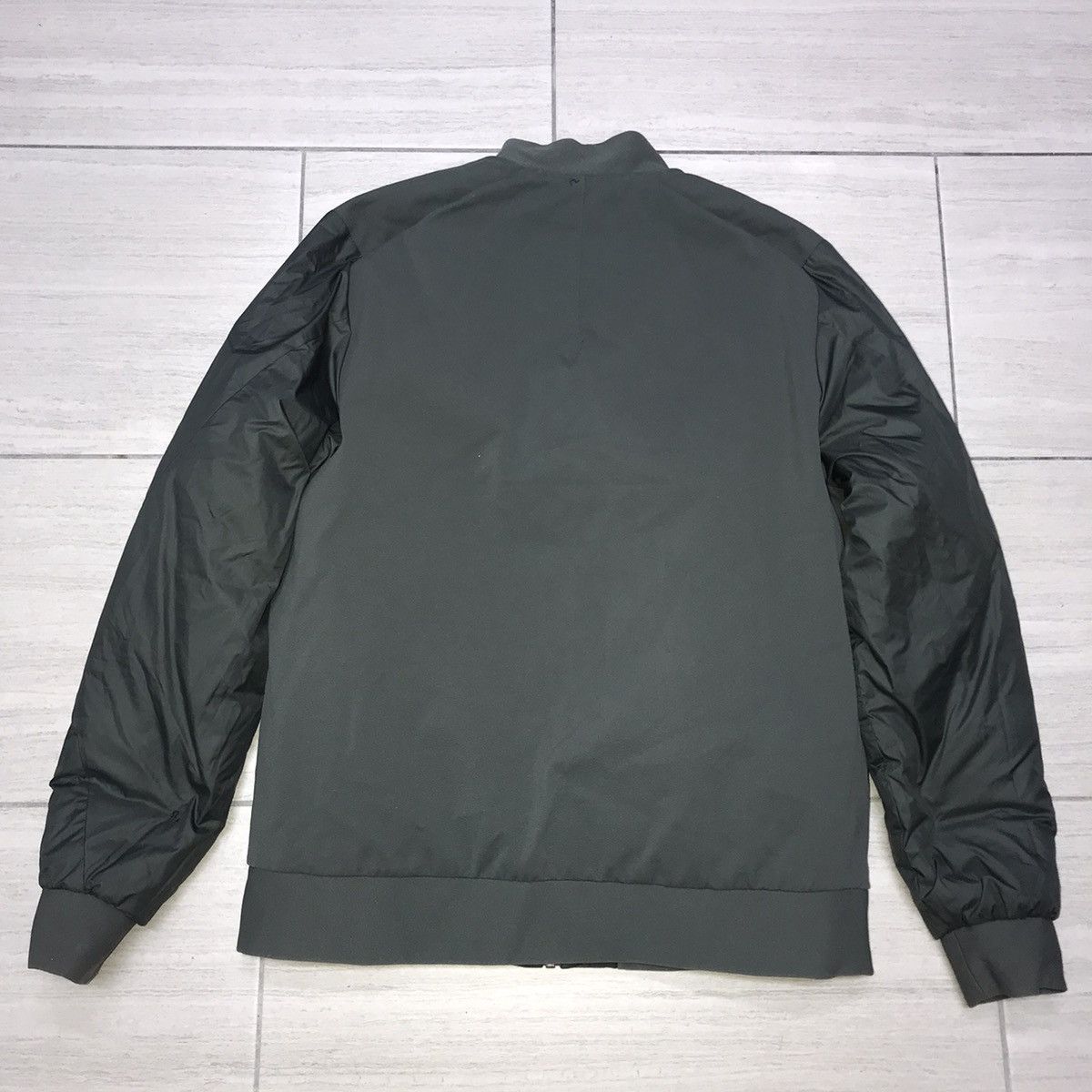Lululemon Lululemon Down Quilted Bomber Size US L / EU 52-54 / 3 - 8 Thumbnail