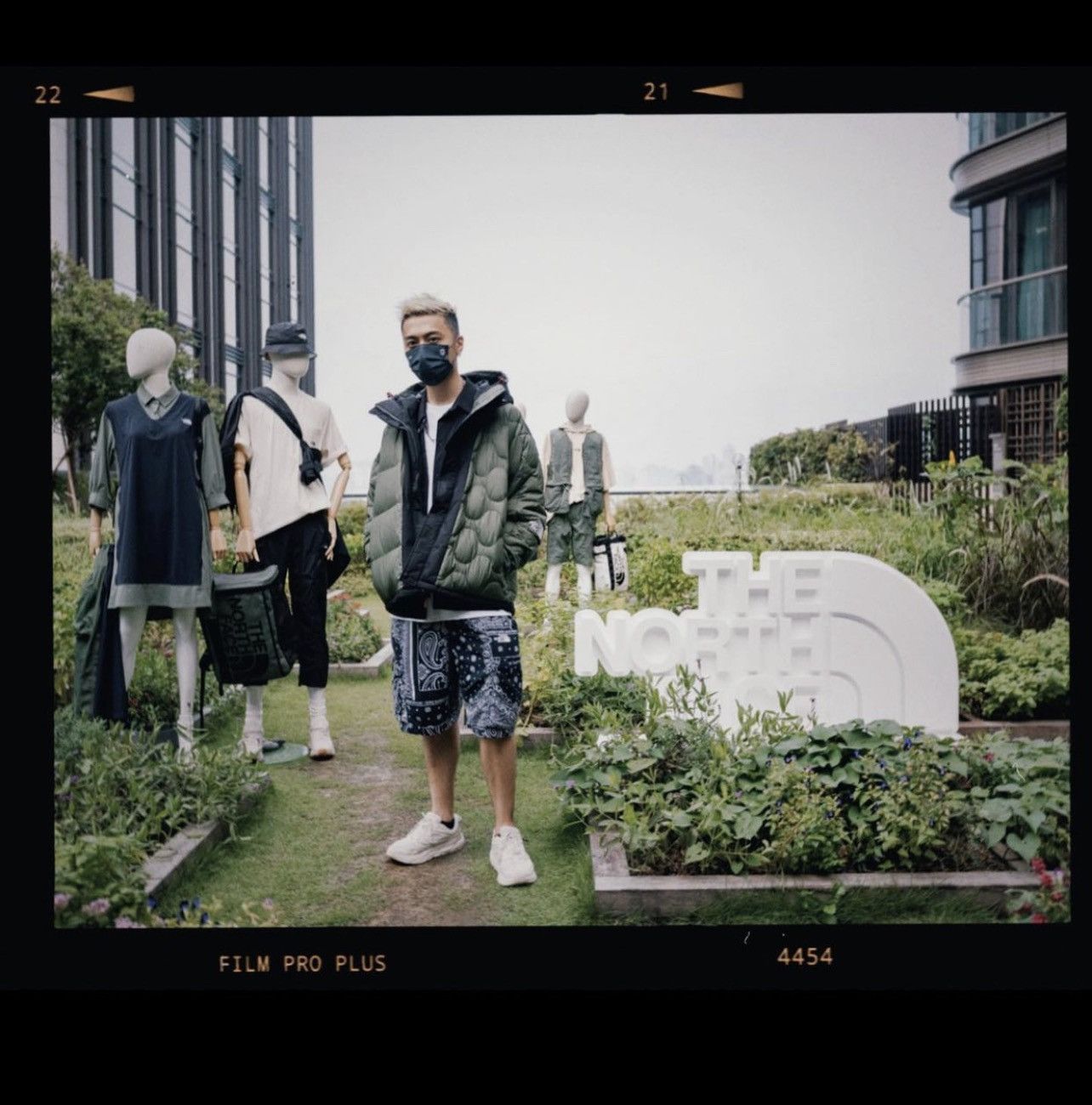 Kazuki Kuraishi × The North Face Urban Exploration KAZUKI Quilt Padded Down Coat Size US M / EU 48-50 / 2 - 10 Thumbnail