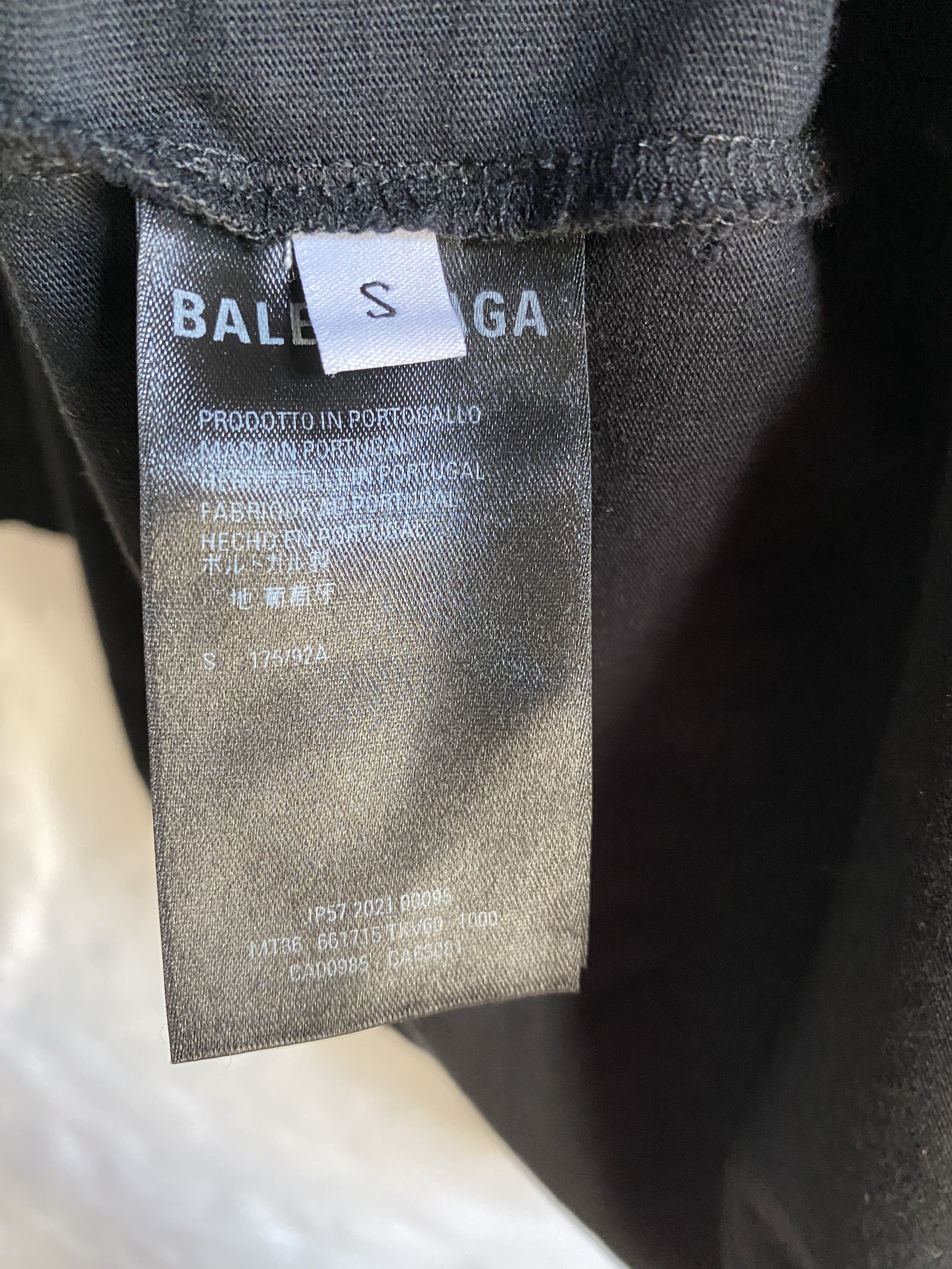 Balenciaga Super Rare Oversized Torn Balenciaga T-Shirt Size US S / EU 44-46 / 1 - 9 Thumbnail