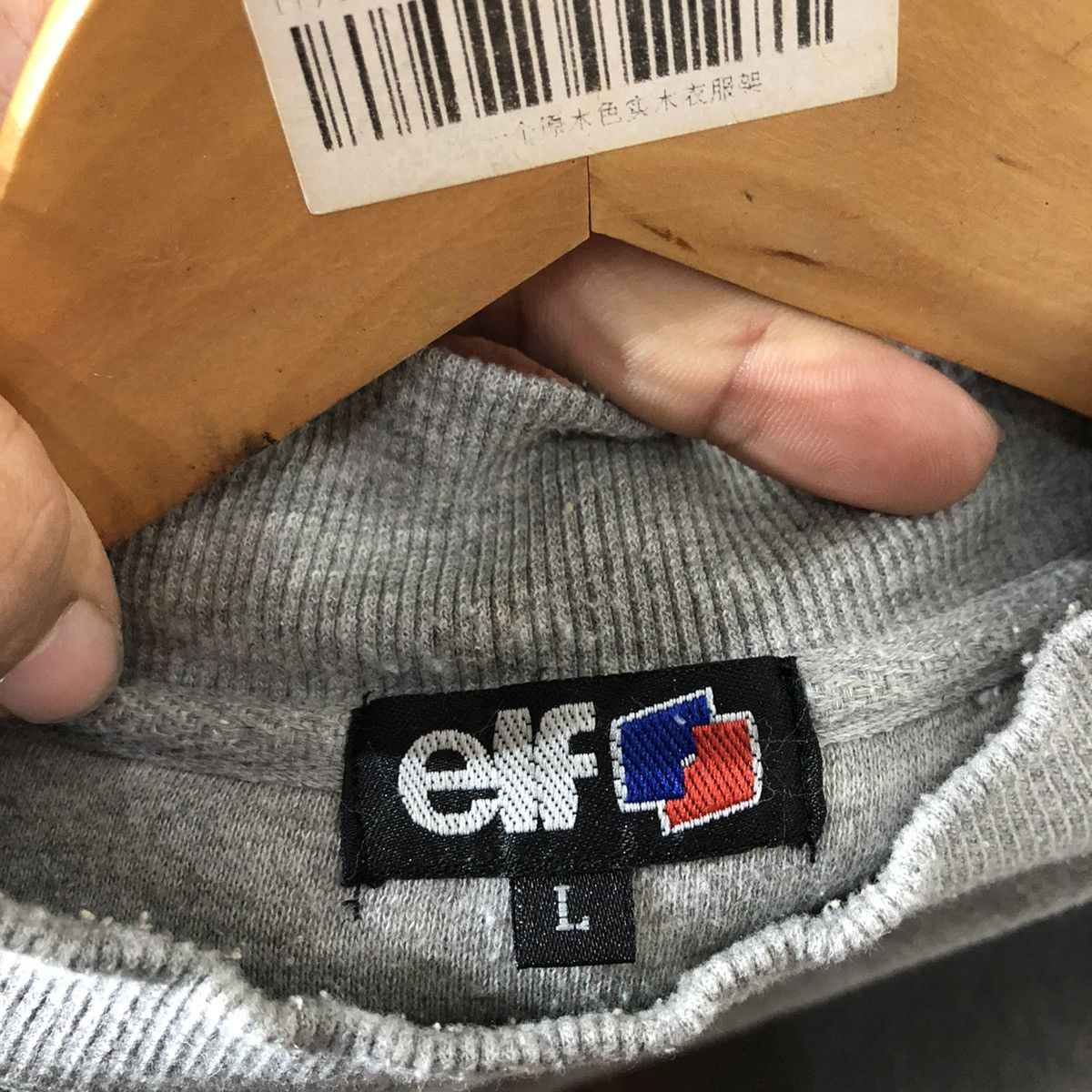 Vintage Vintage ELF Turtle Neck Sweatshirt Size US L / EU 52-54 / 3 - 8 Thumbnail