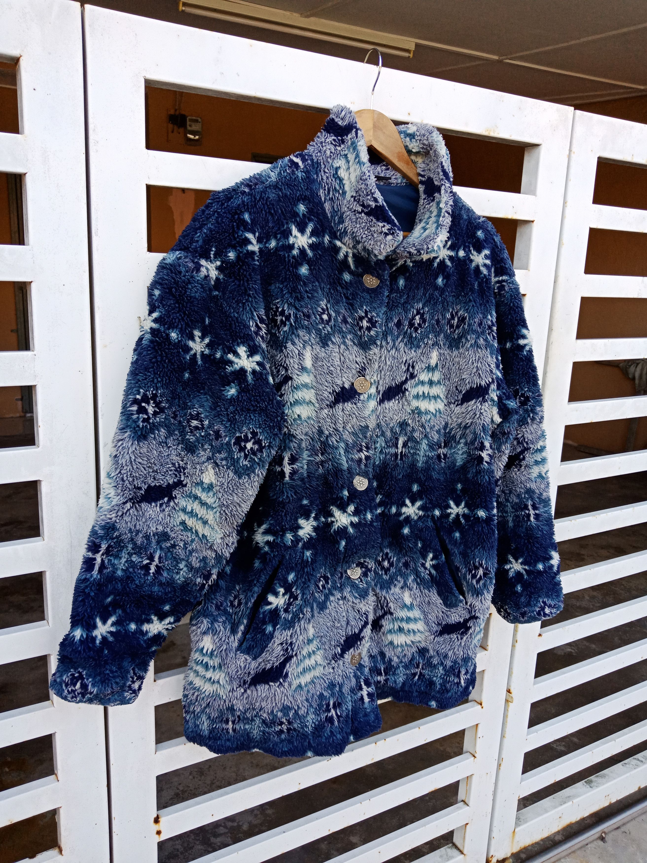 L.L. Bean L.L. Bean Fleece Christmas Pattern Sweater Made in USA Size US M / EU 48-50 / 2 - 4 Thumbnail