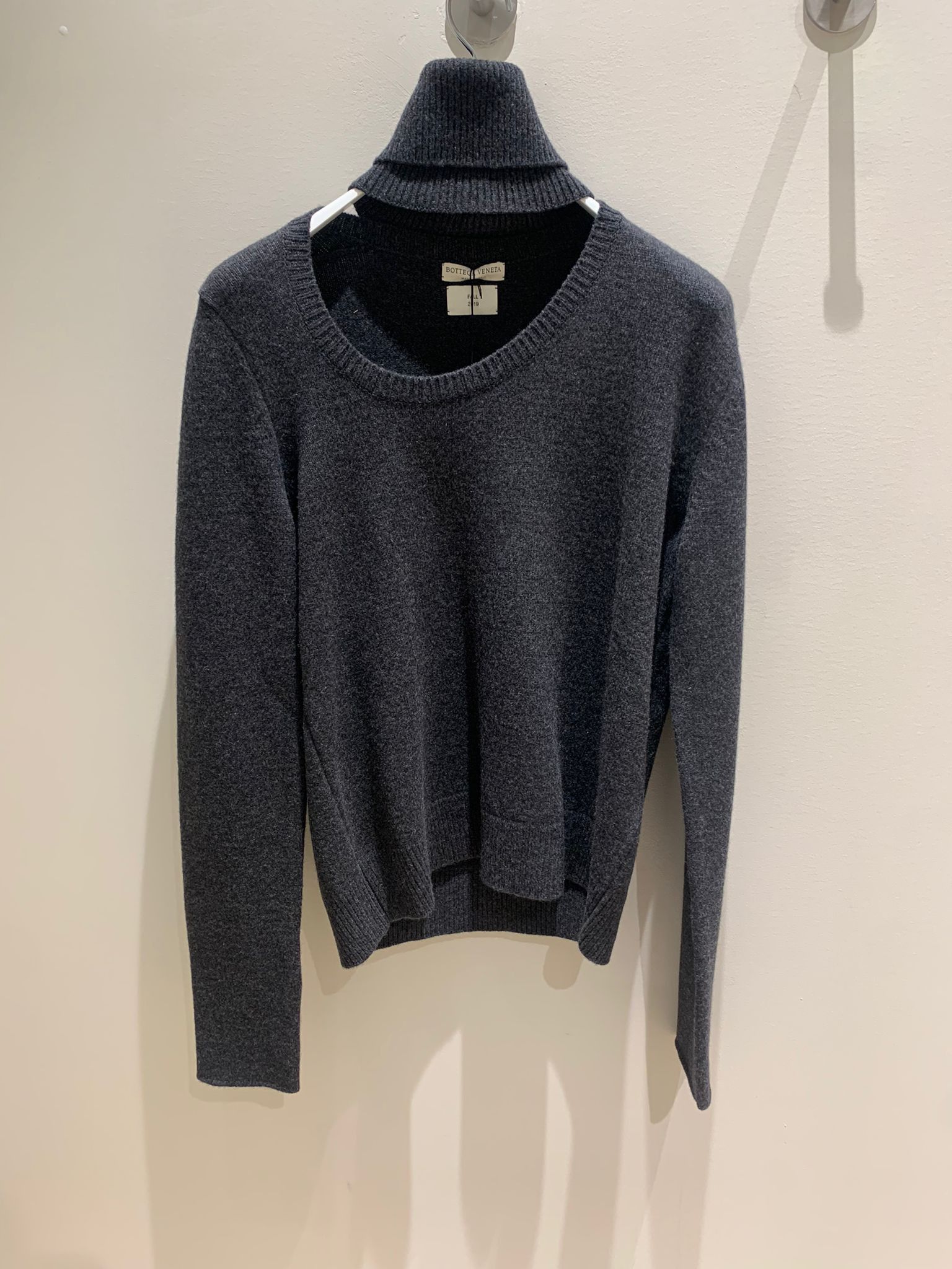 Bottega Veneta o1rshd1 Pullover Washed Cashmere Wool in Dark Grey Size US M / EU 48-50 / 2 - 1 Thumbnail