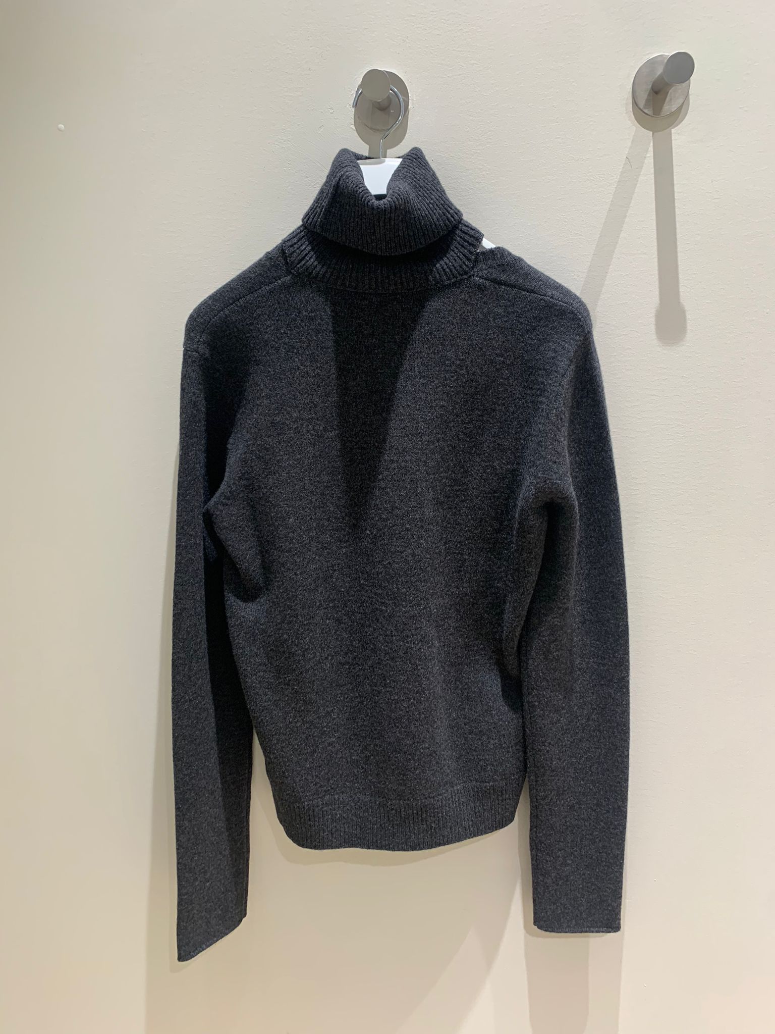 Bottega Veneta o1rshd1 Pullover Washed Cashmere Wool in Dark Grey Size US M / EU 48-50 / 2 - 9 Thumbnail