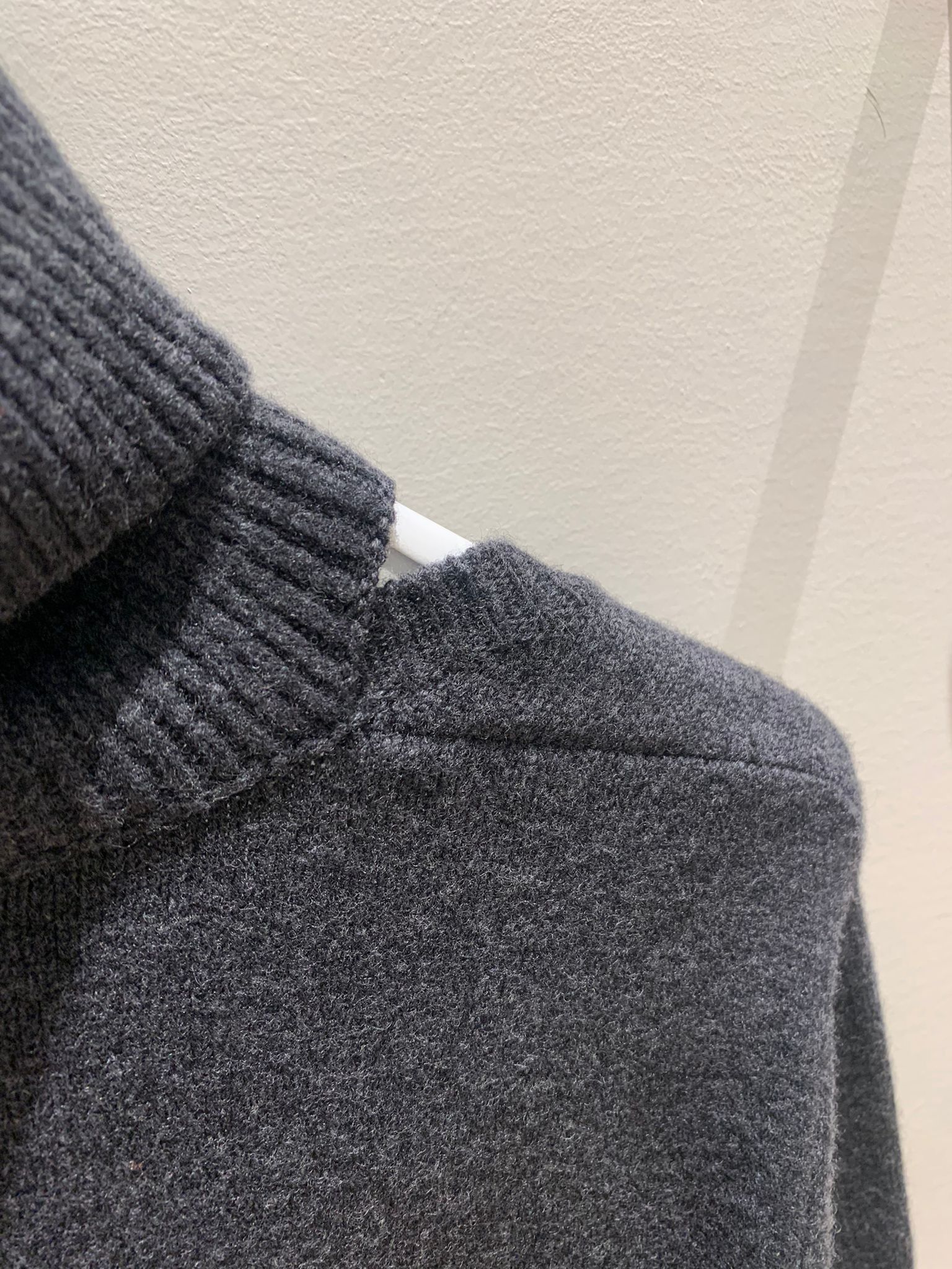 Bottega Veneta o1rshd1 Pullover Washed Cashmere Wool in Dark Grey Size US M / EU 48-50 / 2 - 11 Thumbnail
