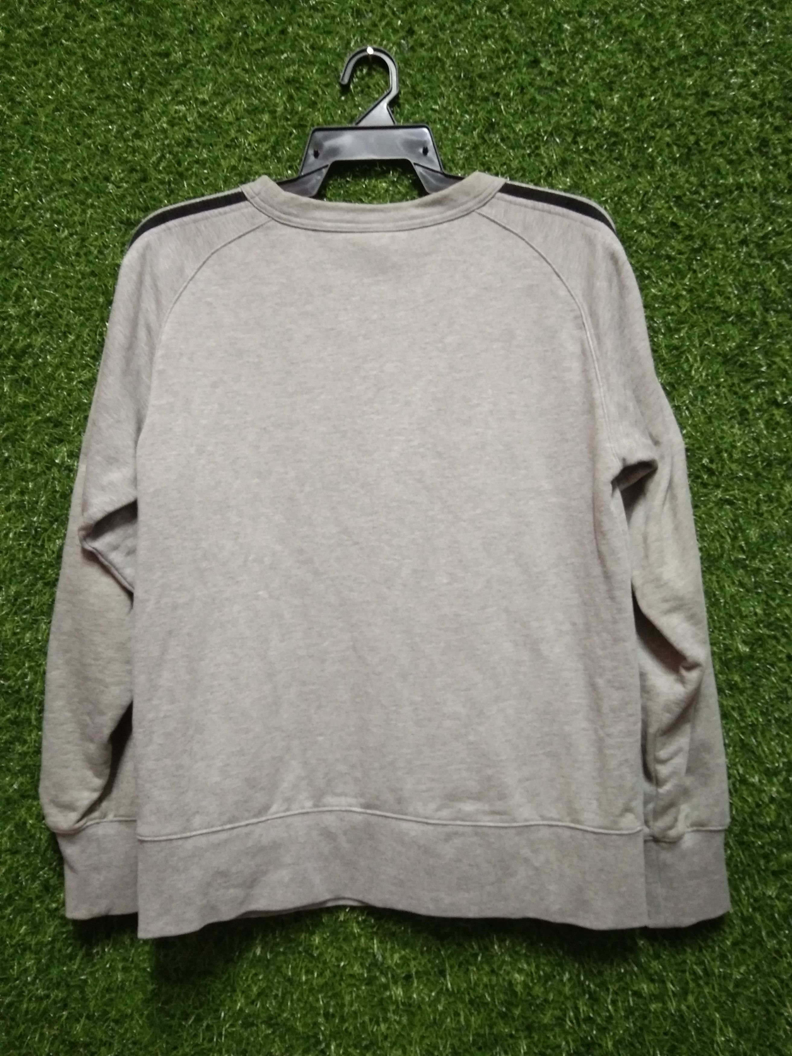 Adidas × Vintage VINTAGE ADIDAS SWEATSHIRT LOGO EMBROIDERY Size US S / EU 44-46 / 1 - 3 Thumbnail