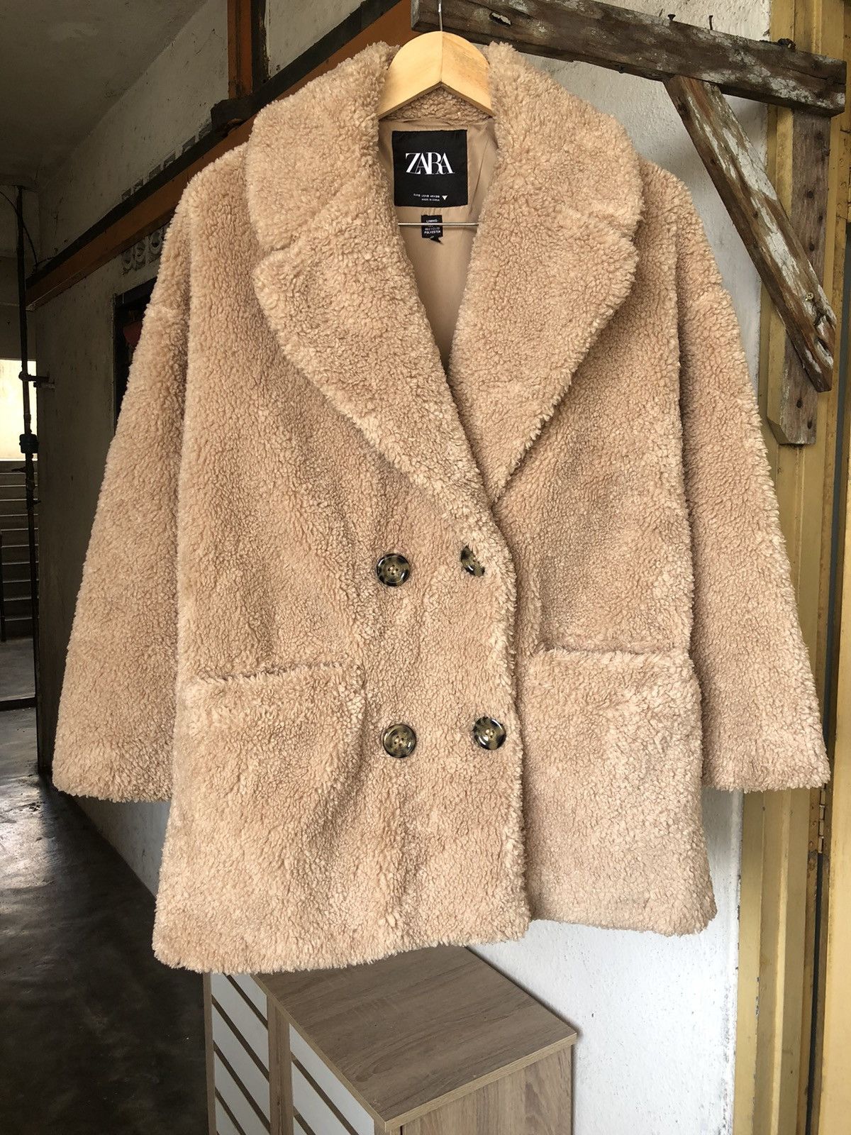 Zara Nice❗️Zara Deep Pile Fleece Winter Jackets Size M / US 6-8 / IT 42-44 - 4 Thumbnail