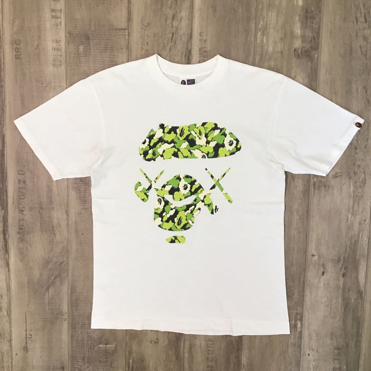 Bape × Kaws BAPE × kaws cloud camo big face T-shirt Size US M / EU 48-50 / 2 - 1 Thumbnail