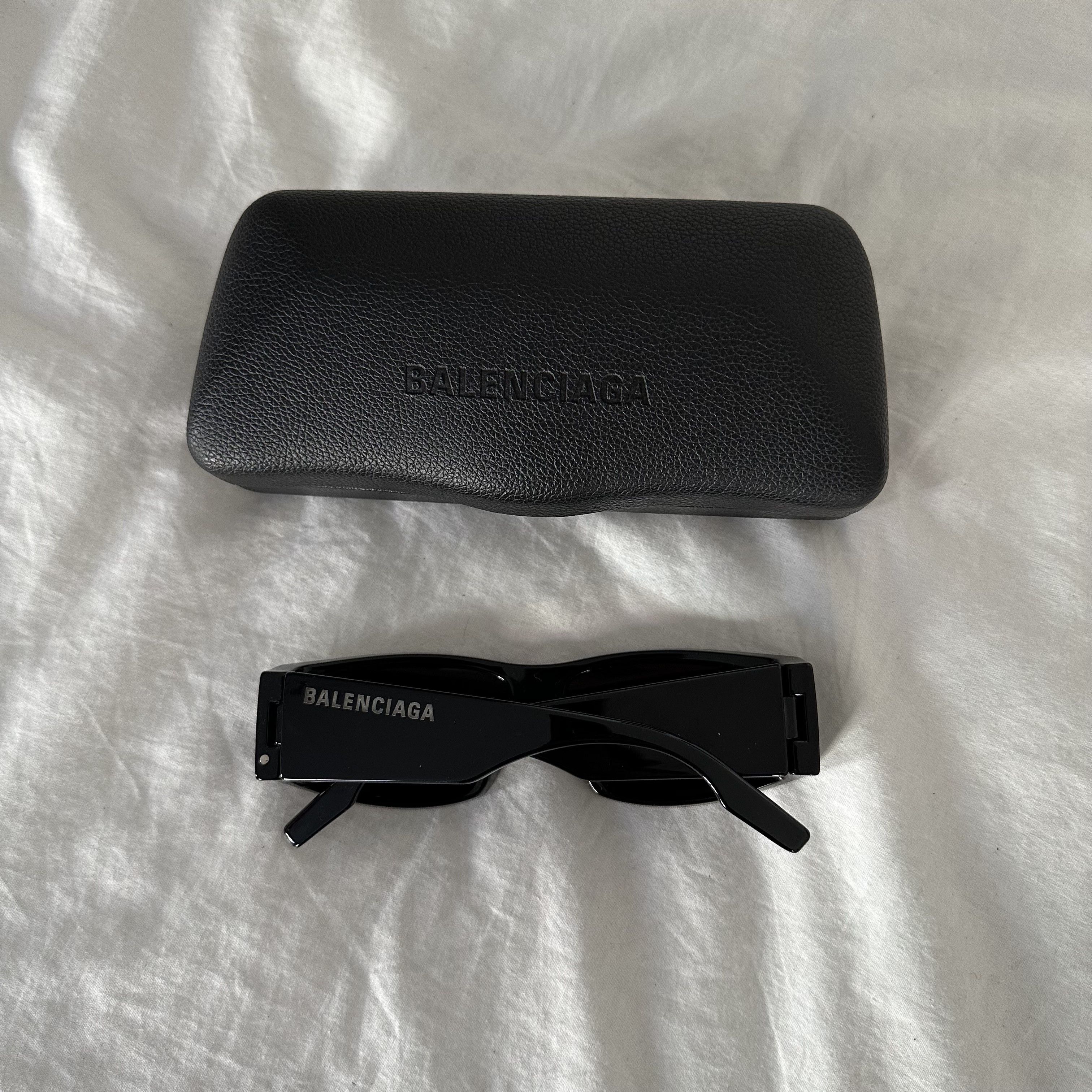 Balenciaga Balenciaga SS20 LED Logo Sunglasses Size ONE SIZE - 2 Thumbnail