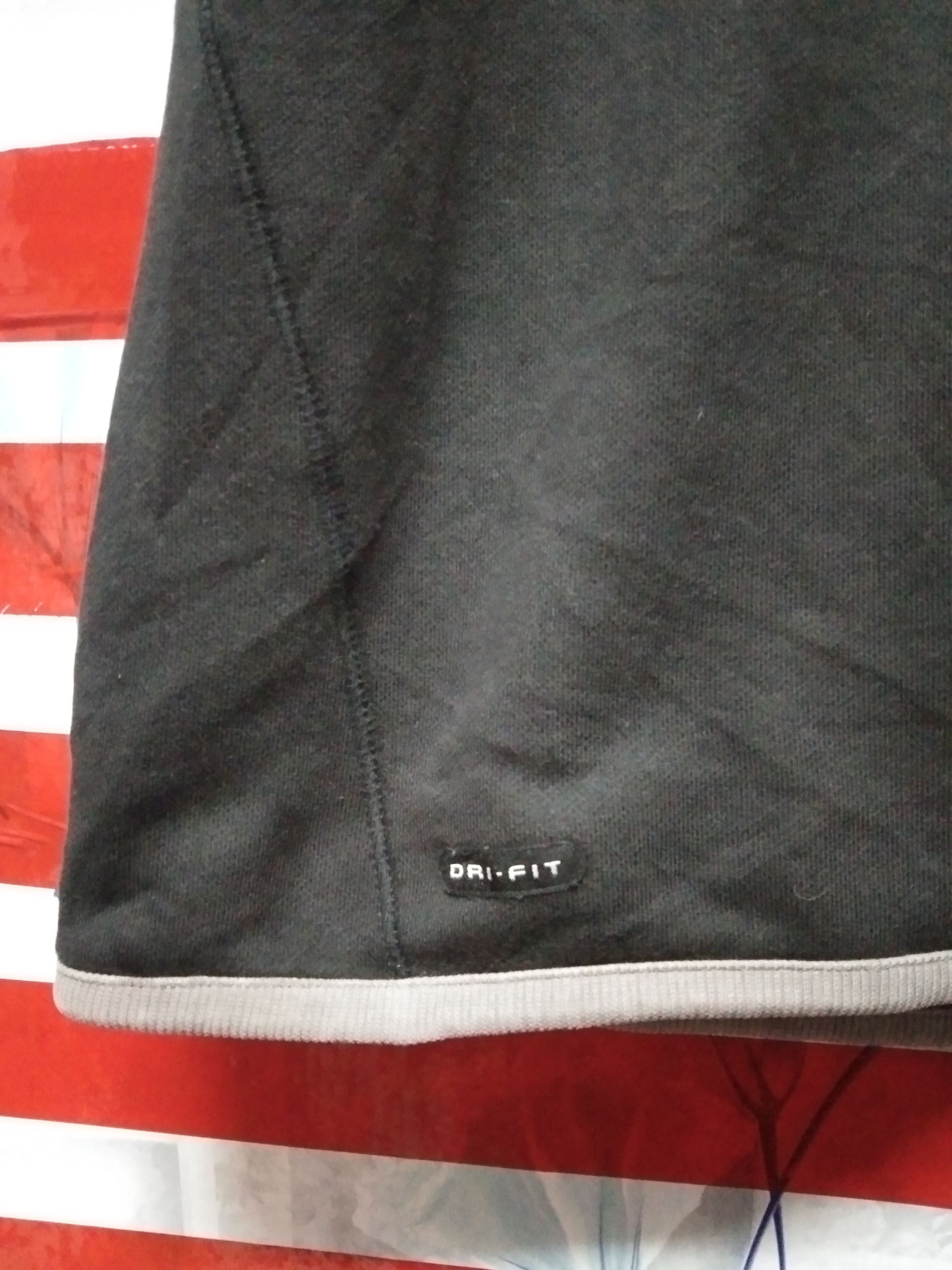 Nike NIKE SWOOSH TEE Size US XL / EU 56 / 4 - 8 Thumbnail