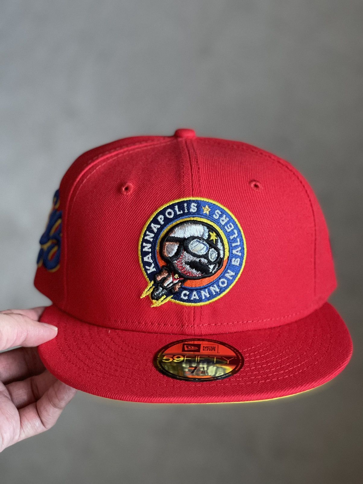 MLB MyFitteds “Hebrew National" Kannapolis Intimidators 7 1/8 Size ONE SIZE - 1 Thumbnail