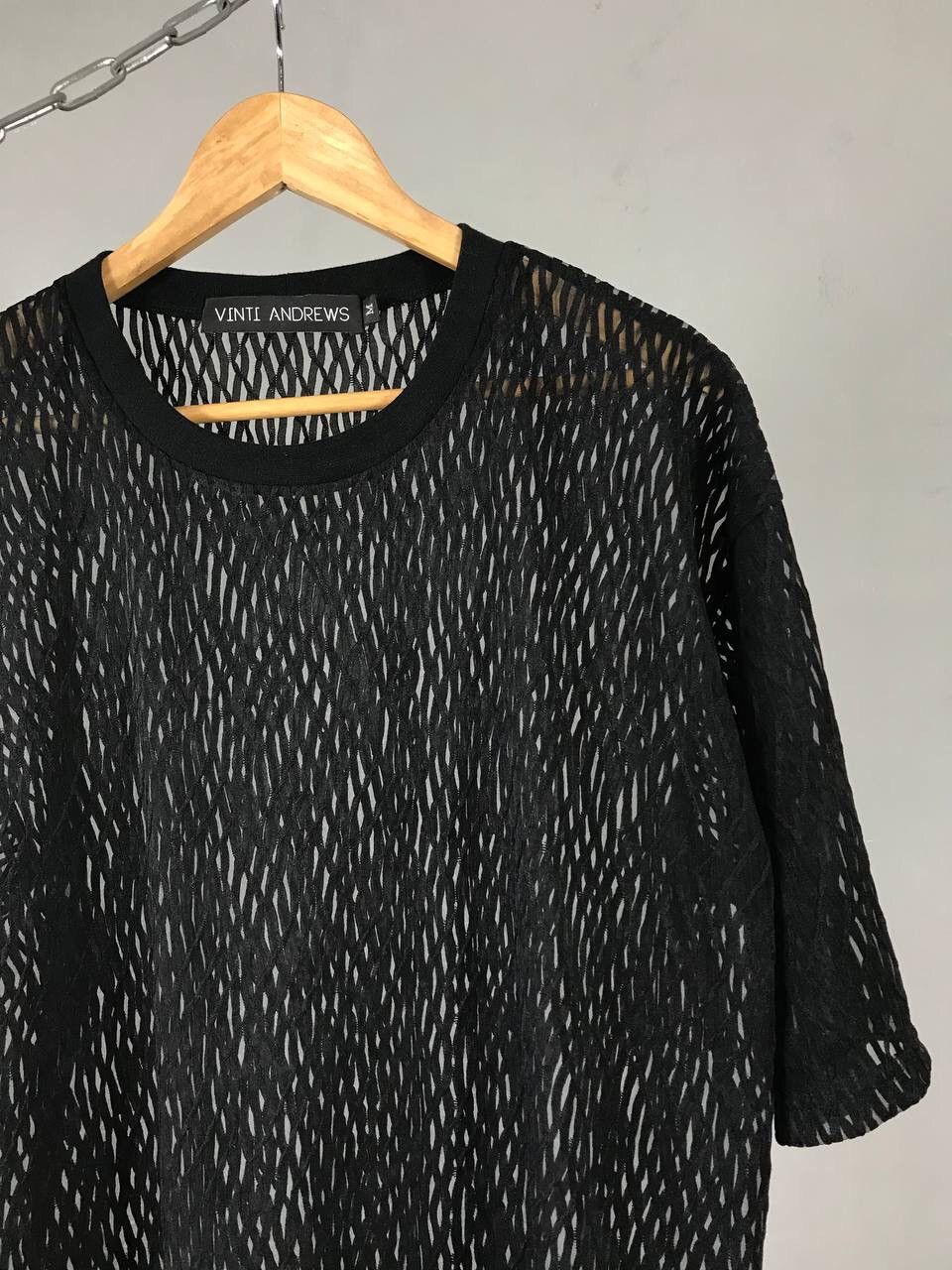 Designer × Vinti Andrews Vinti Andrews luxury designer street fashion tee Size US M / EU 48-50 / 2 - 2 Thumbnail