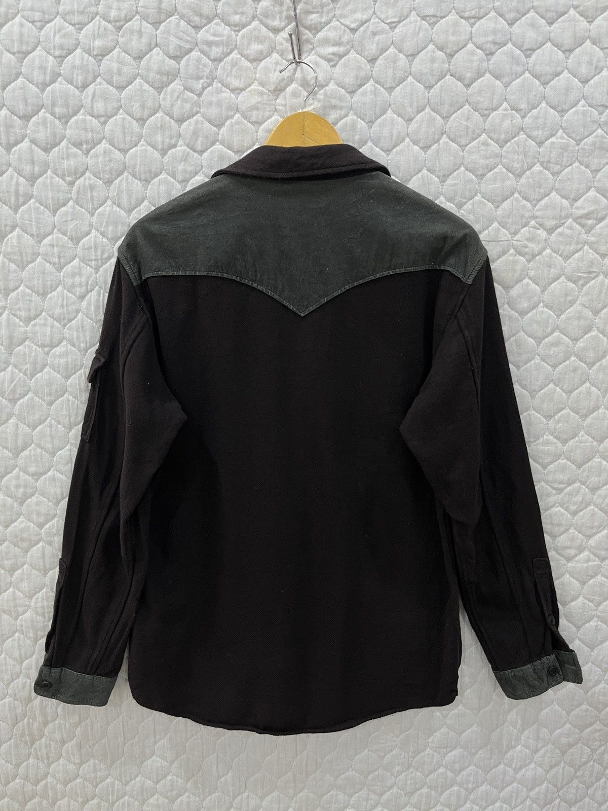 Undercover (Hhhh). UNDERCOVER X UNIQLO MULTI POCKET FLANEL Size US M / EU 48-50 / 2 - 4 Thumbnail