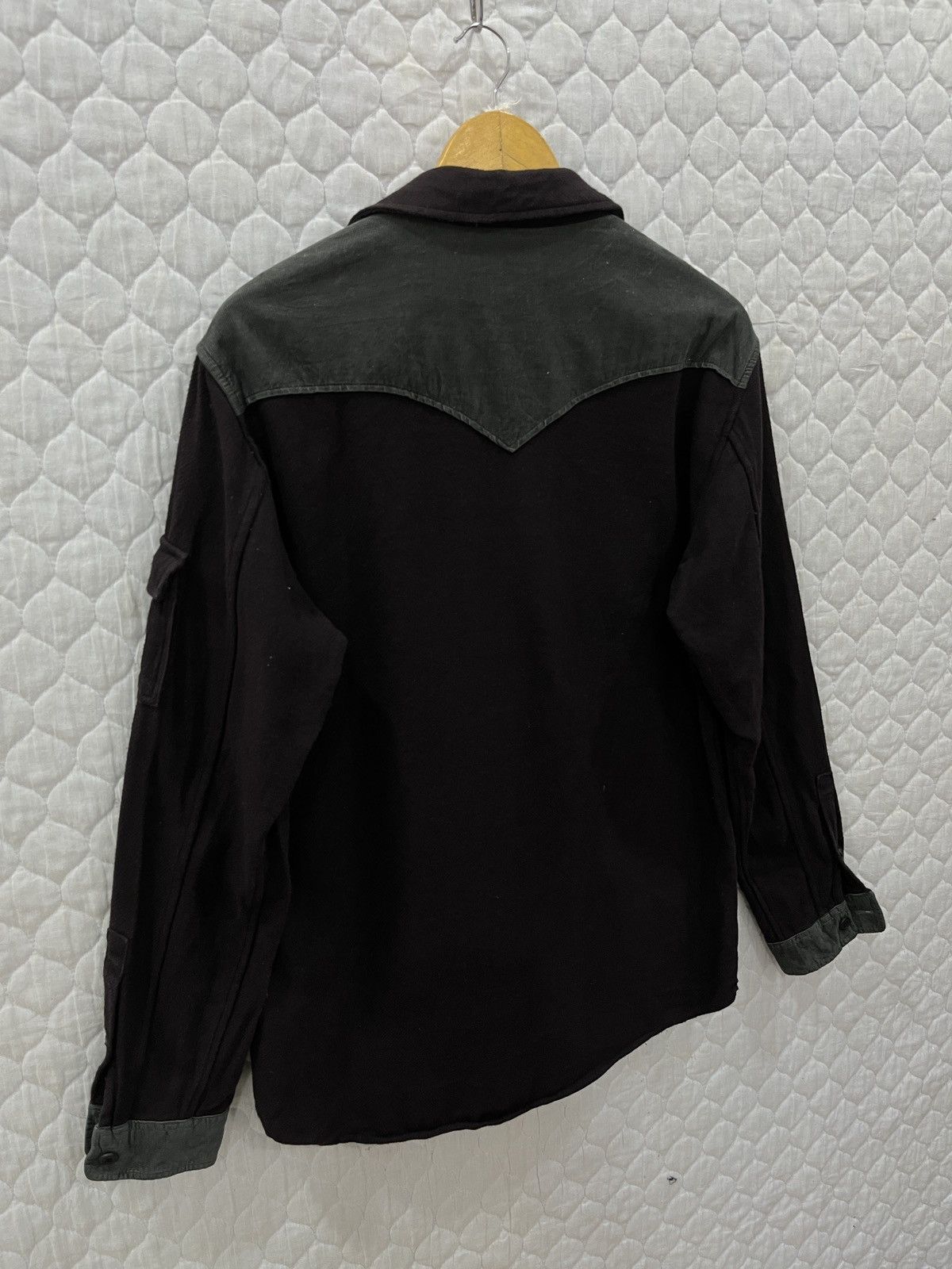Undercover (Hhhh). UNDERCOVER X UNIQLO MULTI POCKET FLANEL Size US M / EU 48-50 / 2 - 6 Thumbnail