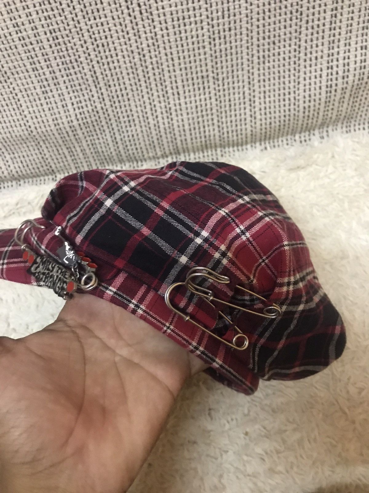 Japanese Brand ‼️EMILY THE STRANGE 2007 CAP VERY RARe‼️ Size ONE SIZE - 5 Thumbnail