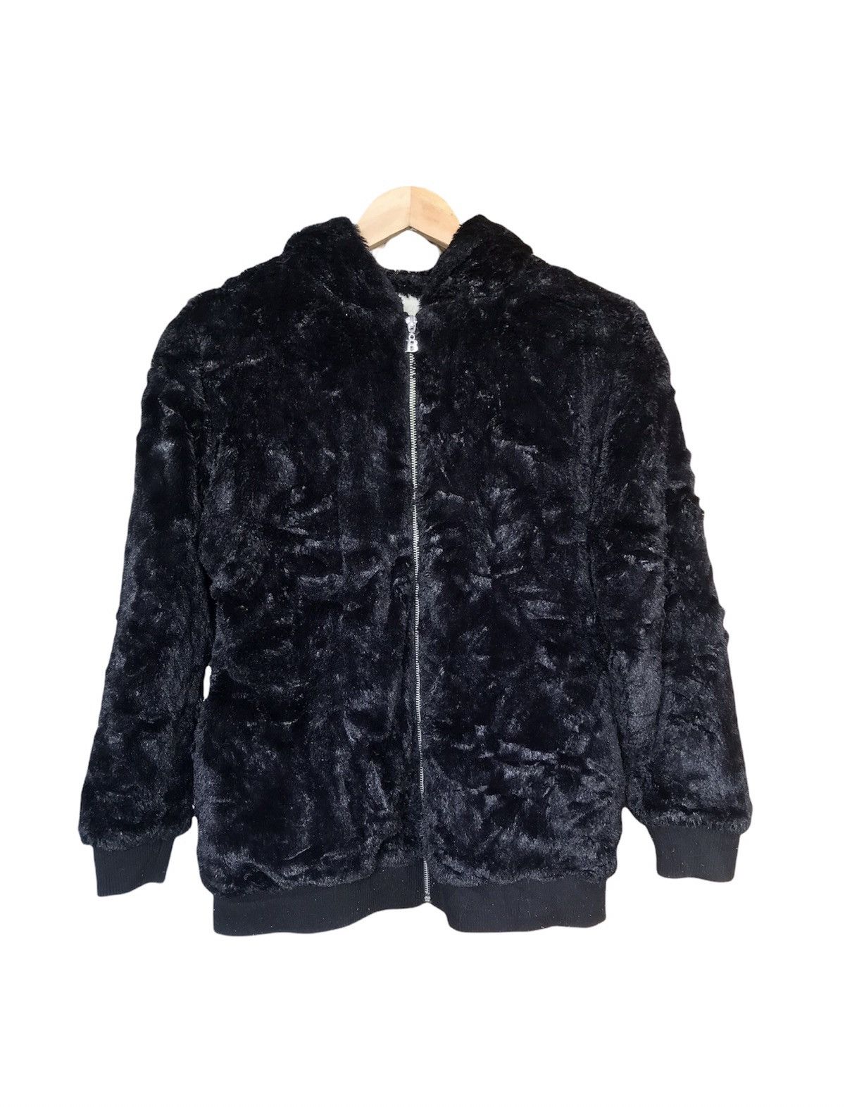 Japanese Brand Nice❗️Hyphen World Gallery Faux Fur Sweater Women Size M / US 6-8 / IT 42-44 - 1 Thumbnail