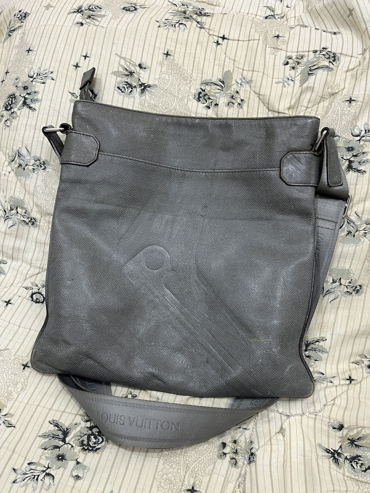 Louis Vuitton LOUIS VUITTON TAIGA SASHA BAGS Size ONE SIZE - 15 Thumbnail