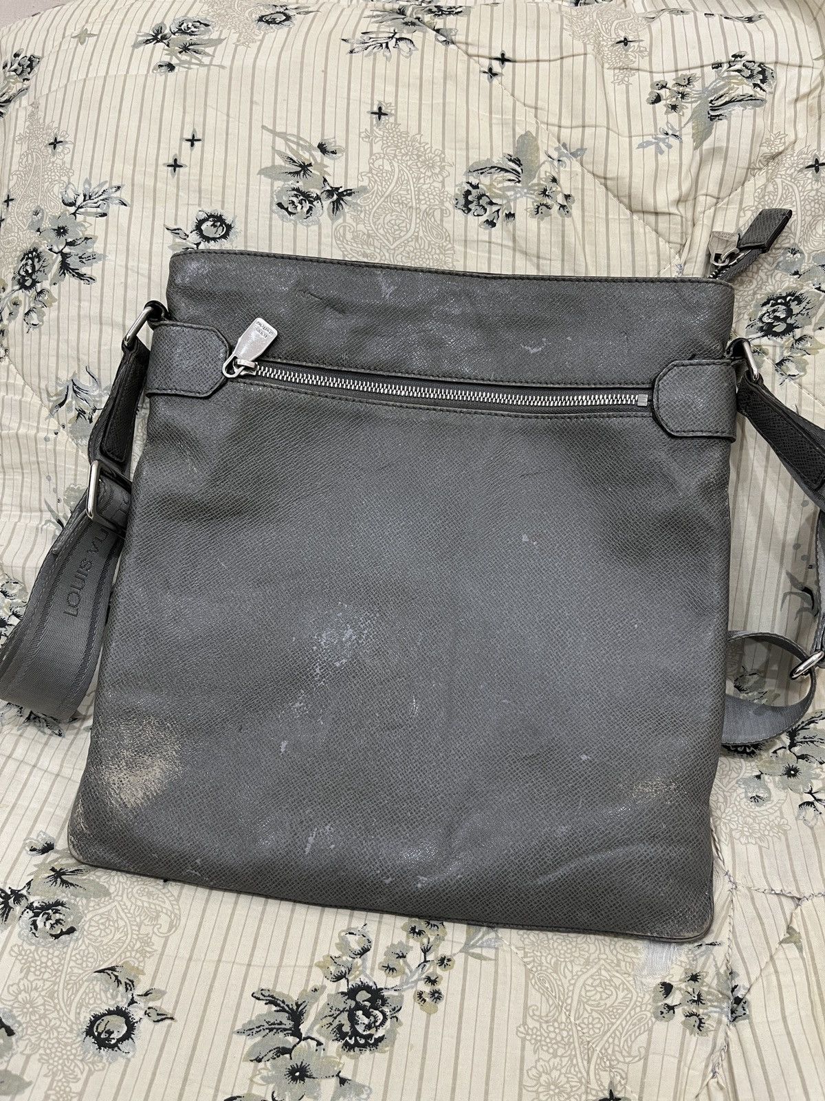 Louis Vuitton LOUIS VUITTON TAIGA SASHA BAGS Size ONE SIZE - 14 Thumbnail