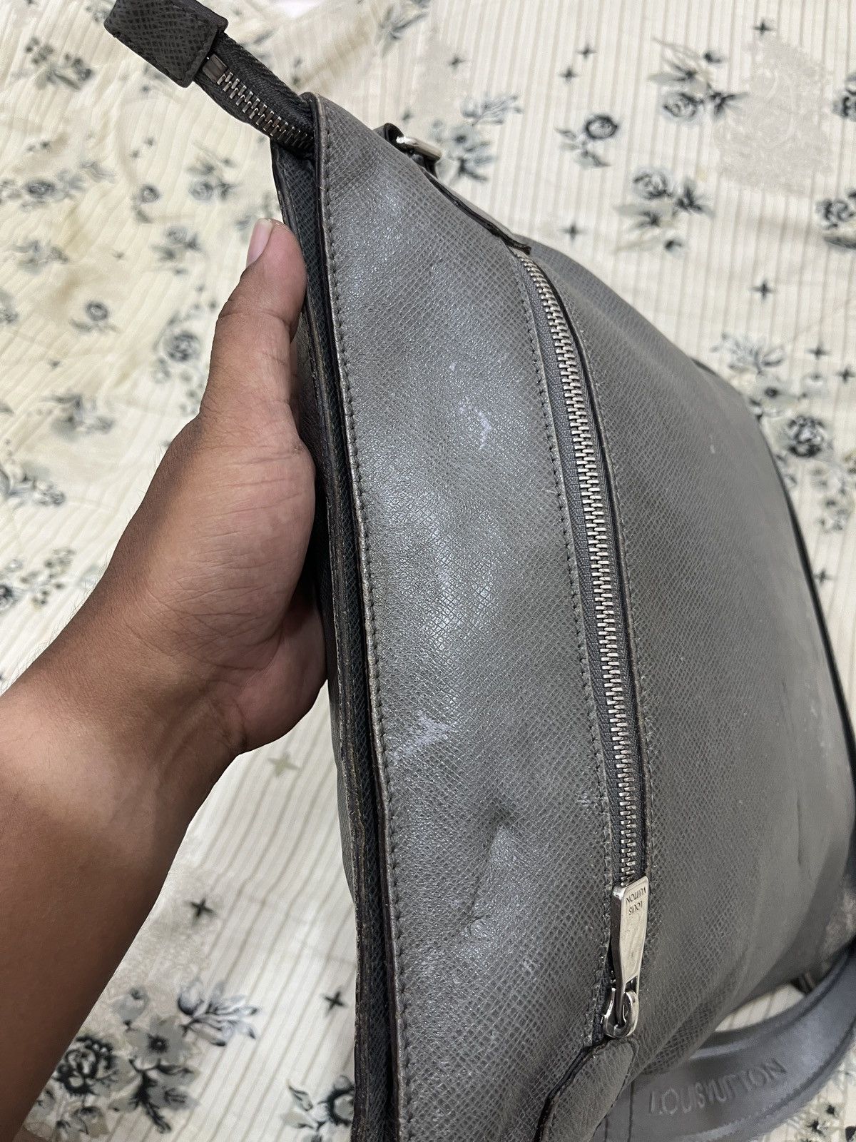 Louis Vuitton LOUIS VUITTON TAIGA SASHA BAGS Size ONE SIZE - 10 Thumbnail