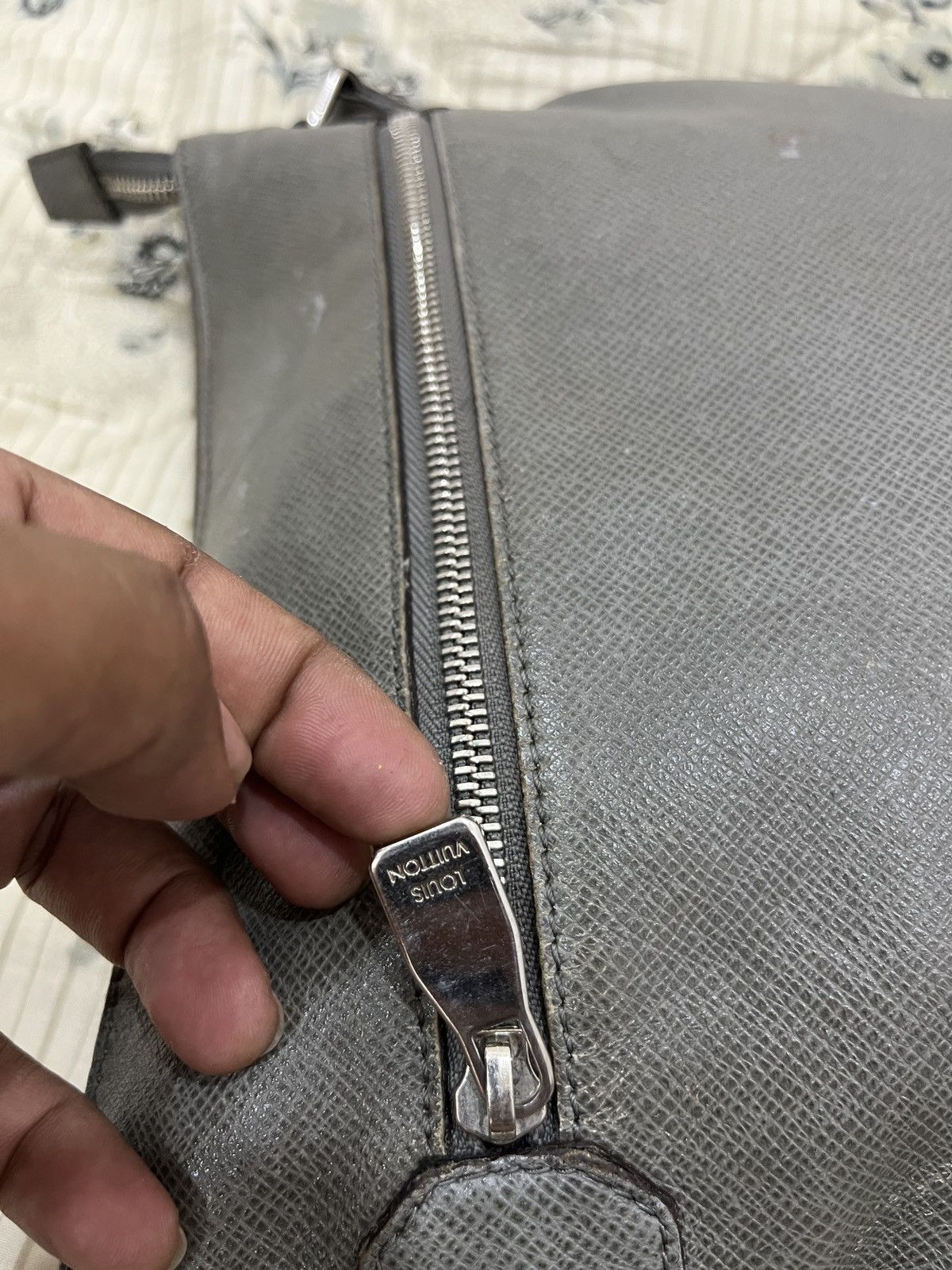 Louis Vuitton LOUIS VUITTON TAIGA SASHA BAGS Size ONE SIZE - 11 Thumbnail