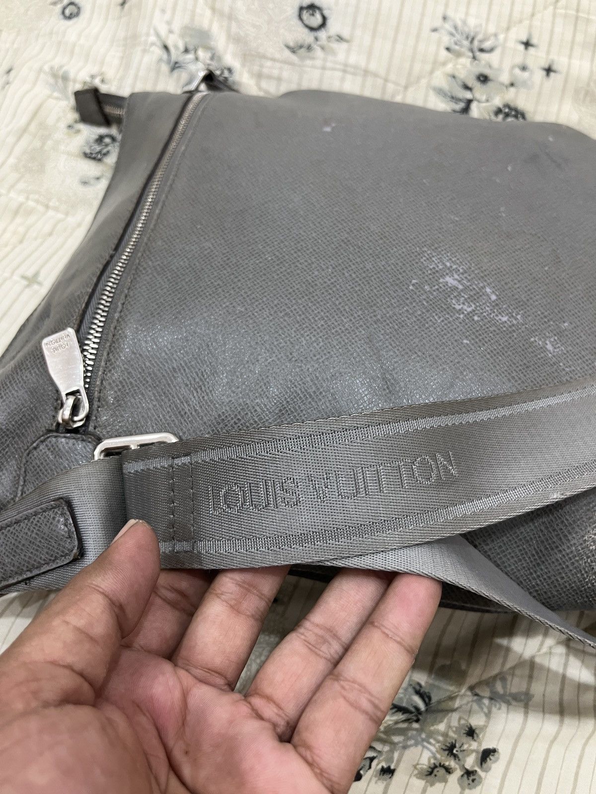 Louis Vuitton LOUIS VUITTON TAIGA SASHA BAGS Size ONE SIZE - 12 Thumbnail