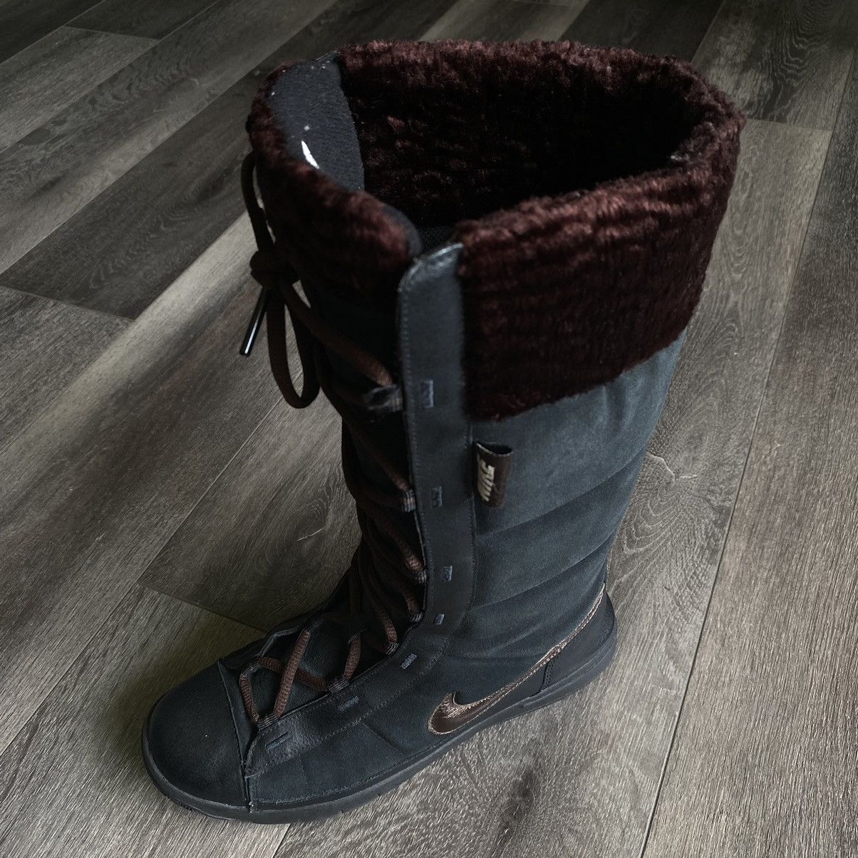 Nike Vintage Y2K 2000s Nike Winter High Lace Faux Fur Snow Boots Size US 7.5 / IT 37.5 - 8 Thumbnail