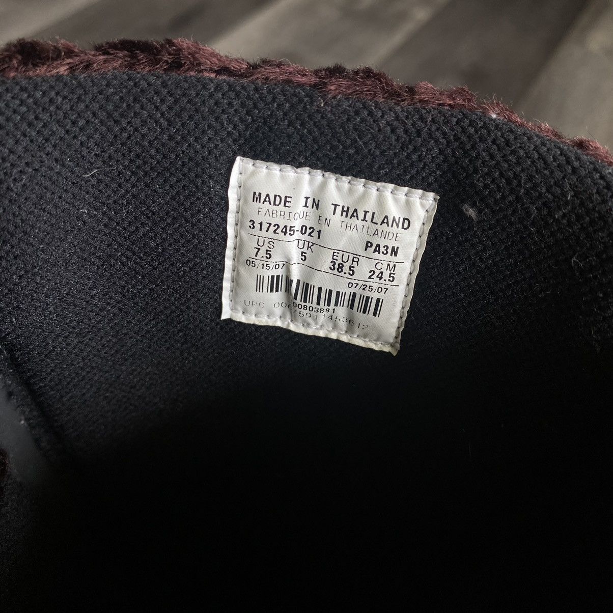 Nike Vintage Y2K 2000s Nike Winter High Lace Faux Fur Snow Boots Size US 7.5 / IT 37.5 - 10 Thumbnail