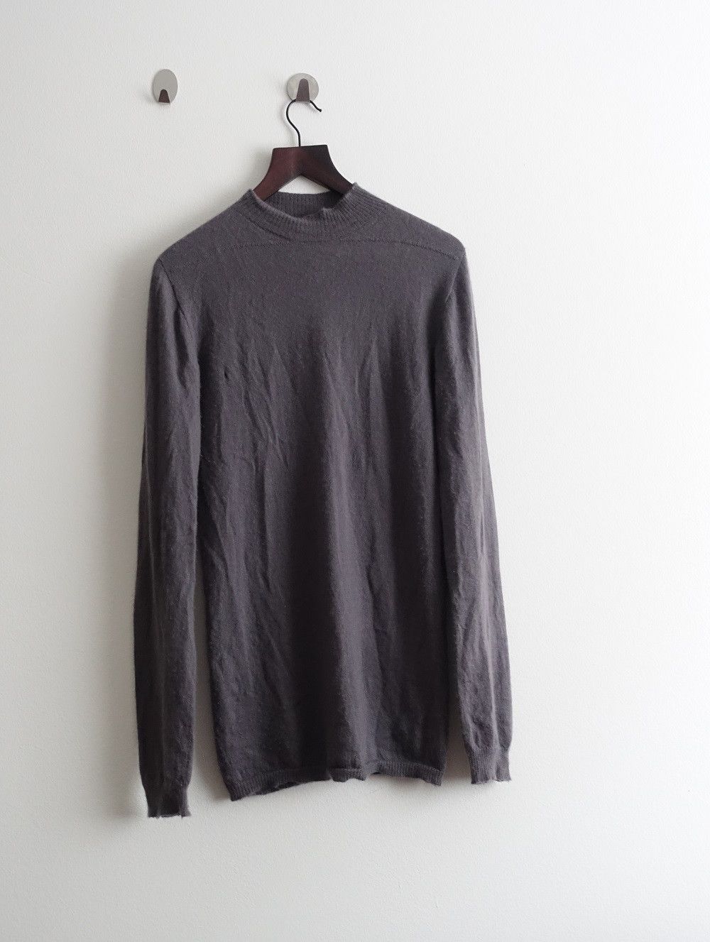 SS18 DIRT IRON PURPLE CASHMERE KNIT