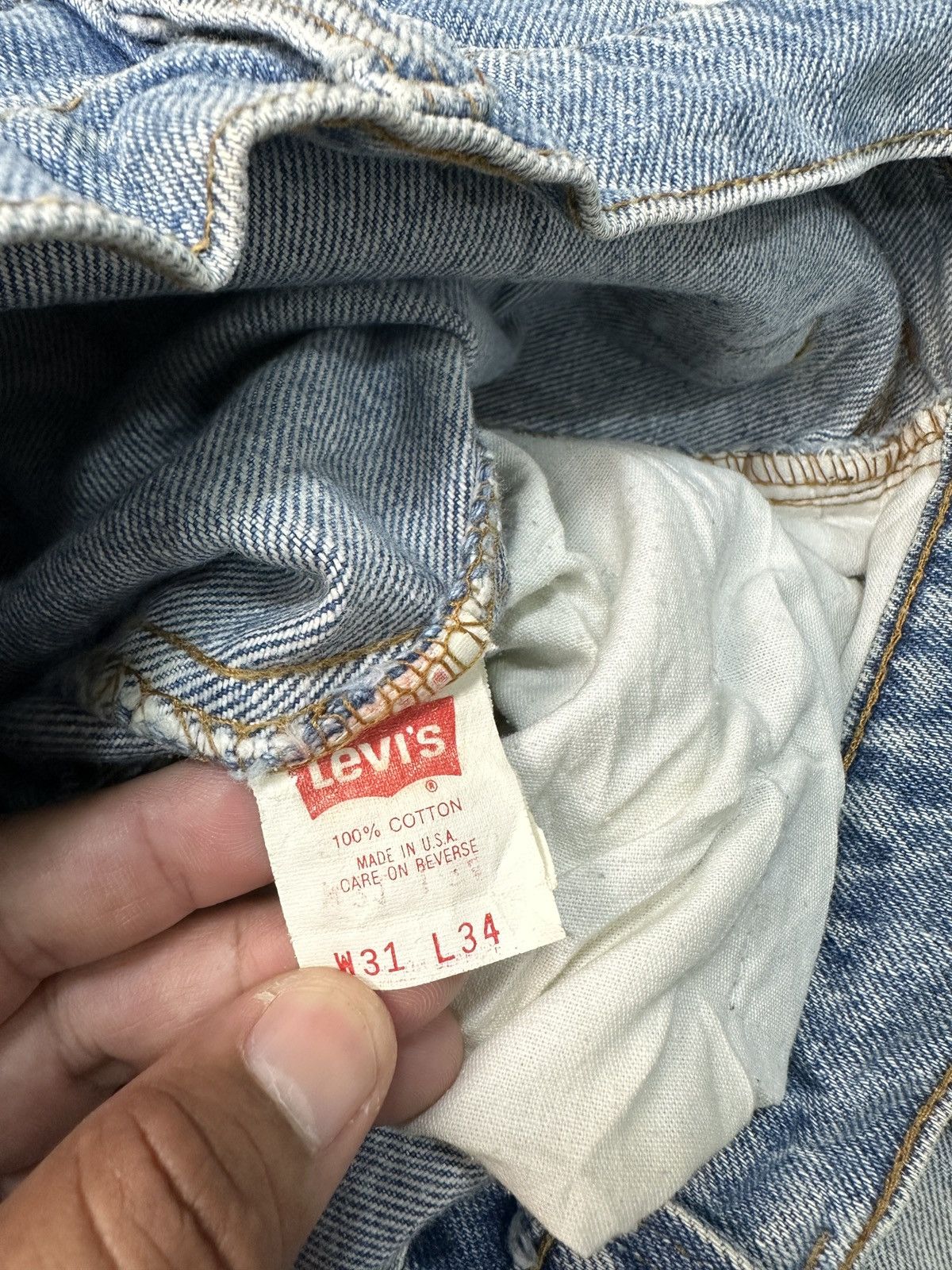 Levi's Vintage Clothing Vintage Levi’s 505 made in USA denim jeans Size US 29 - 12 Thumbnail