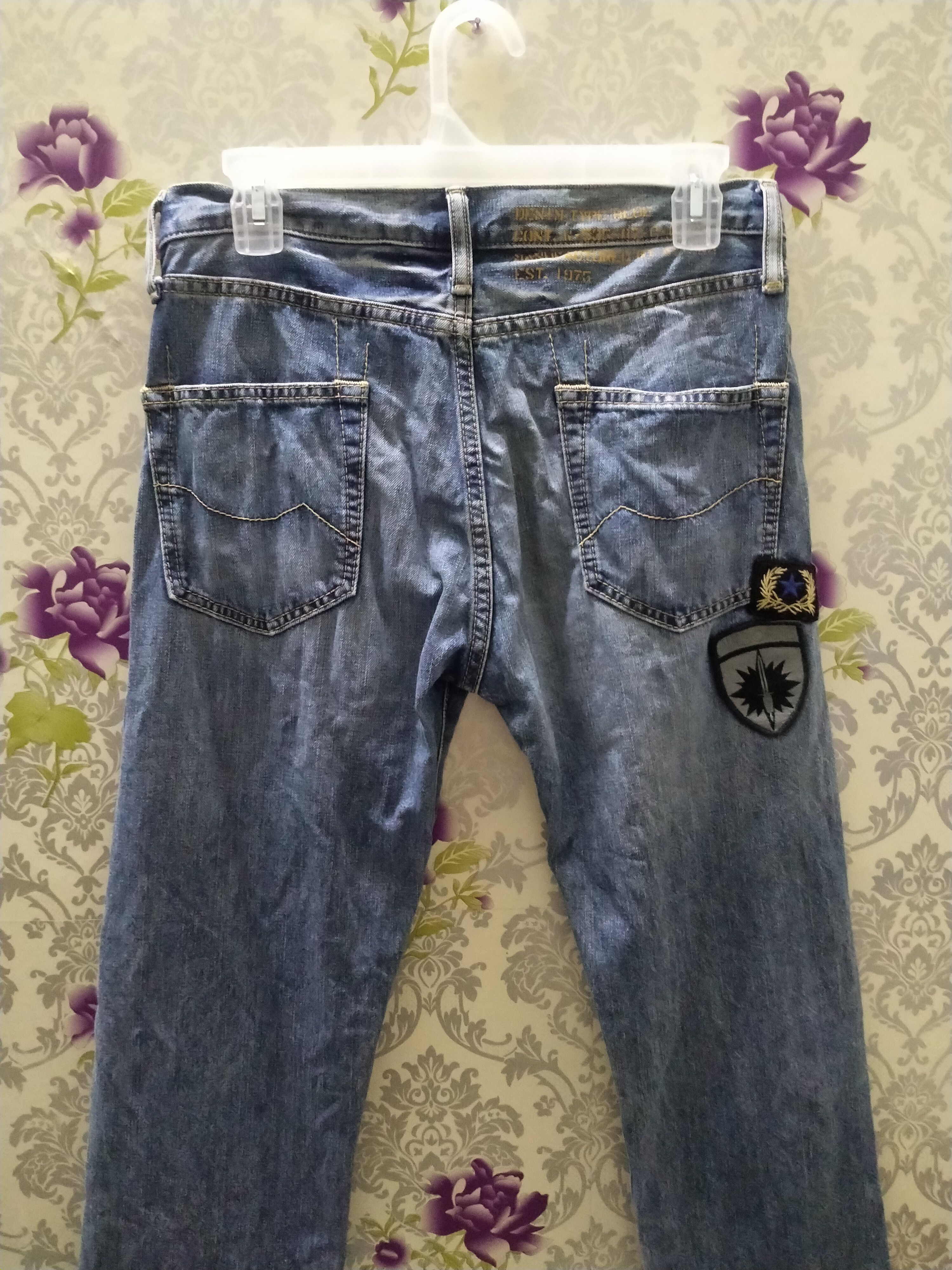 Avirex AVIREX TYPE BLUE JEANS WITH PATCHES Size US 30 / EU 46 - 8 Thumbnail