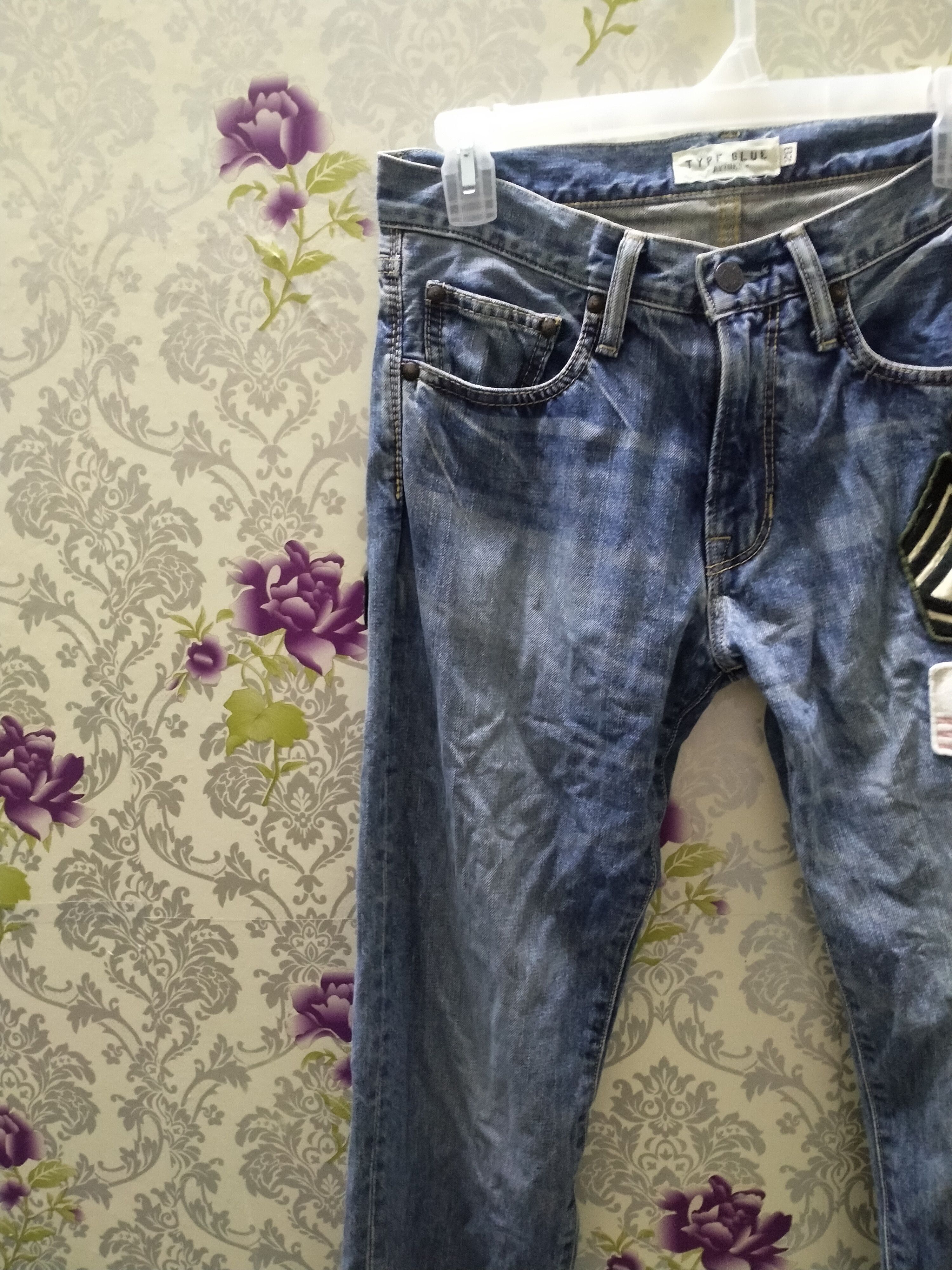 Avirex AVIREX TYPE BLUE JEANS WITH PATCHES Size US 30 / EU 46 - 3 Thumbnail