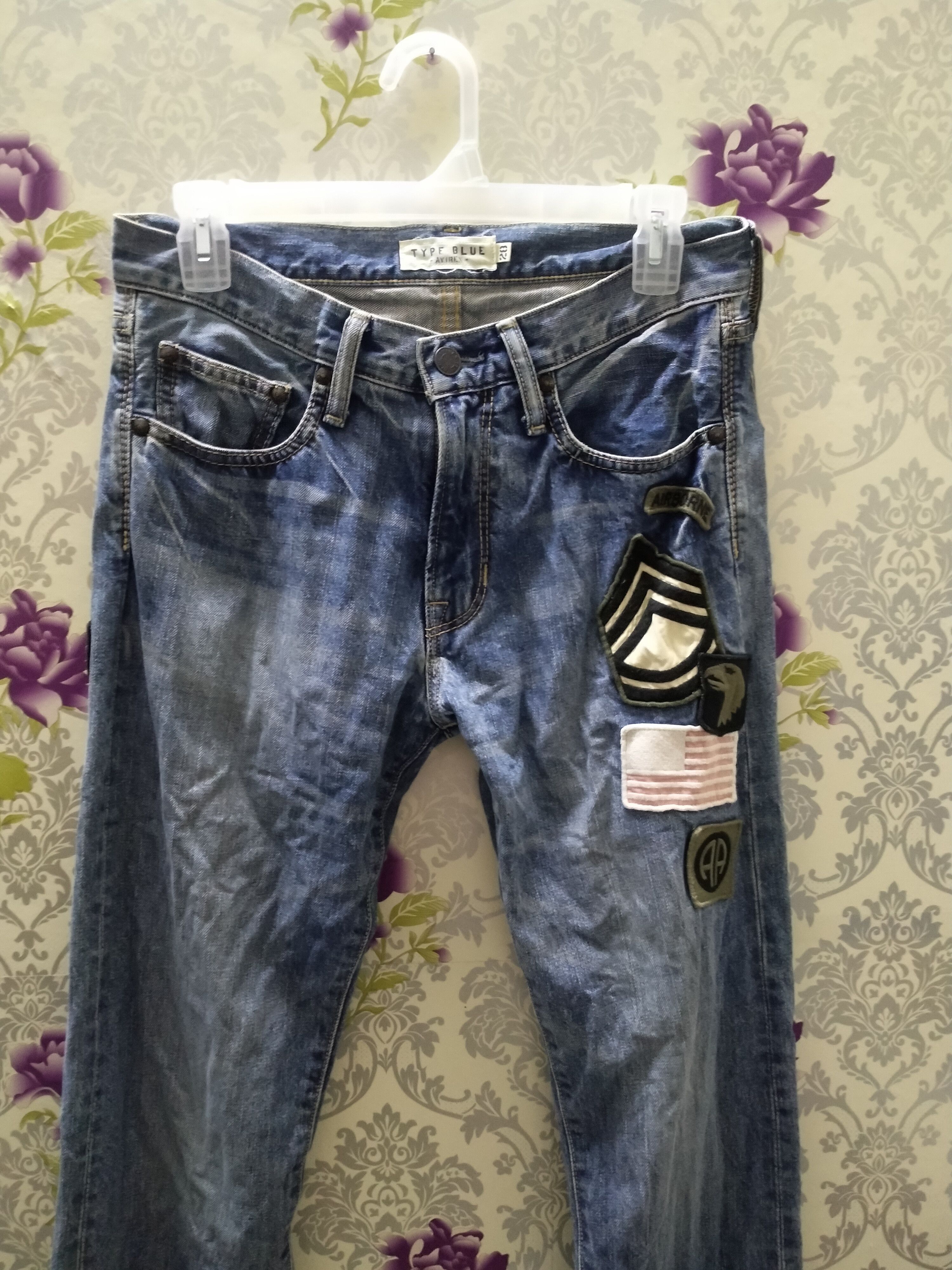 Avirex AVIREX TYPE BLUE JEANS WITH PATCHES Size US 30 / EU 46 - 1 Thumbnail
