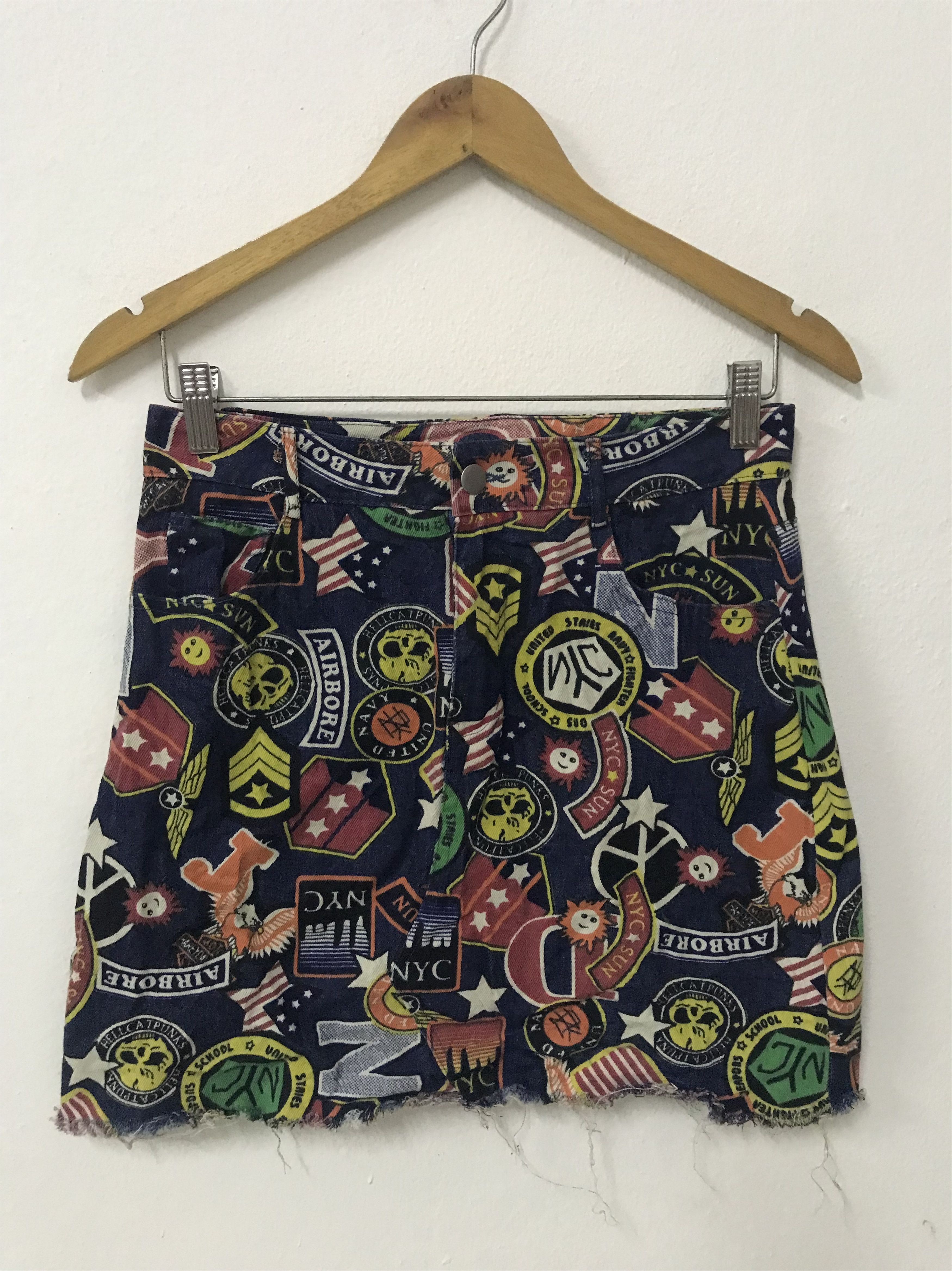 Japanese Brand rare fullprint multicolour punk skirt Size 28" / US 6 / IT 42 - 1 Thumbnail