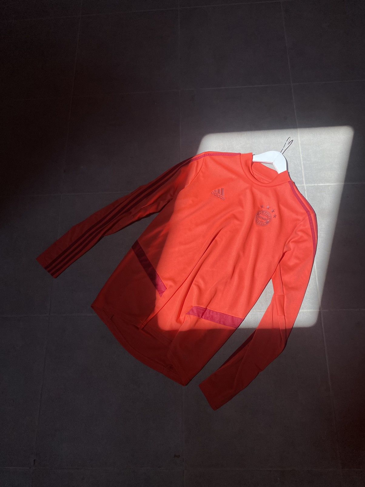 Adidas 2019 Adidas Bayern Munchen longsleeve red jersey Size US M / EU 48-50 / 2 - 8 Thumbnail