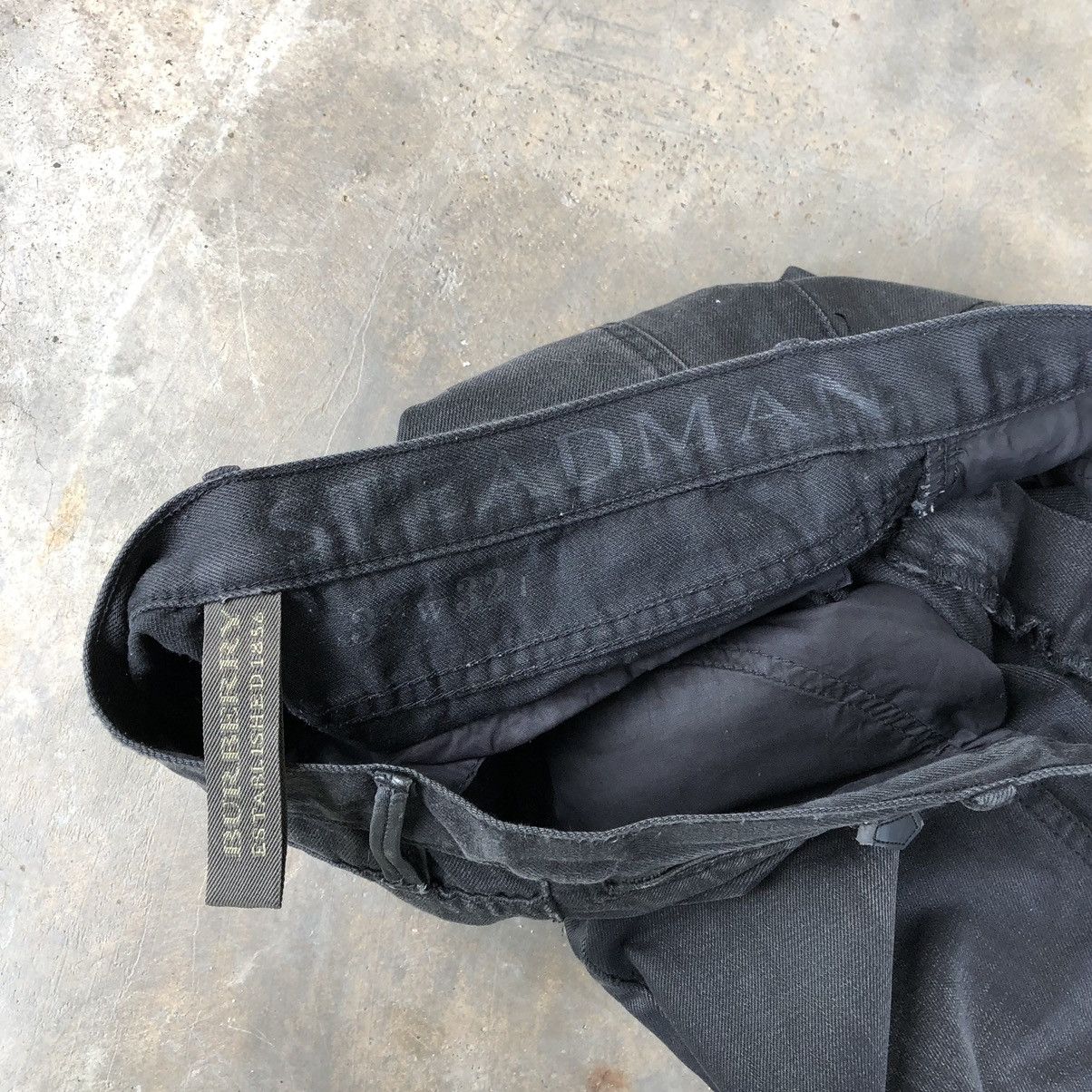 Burberry 🔥Rare🔥Burberry London Steadman Splash Black Denim Jeans Size US 34 / EU 50 - 11 Thumbnail