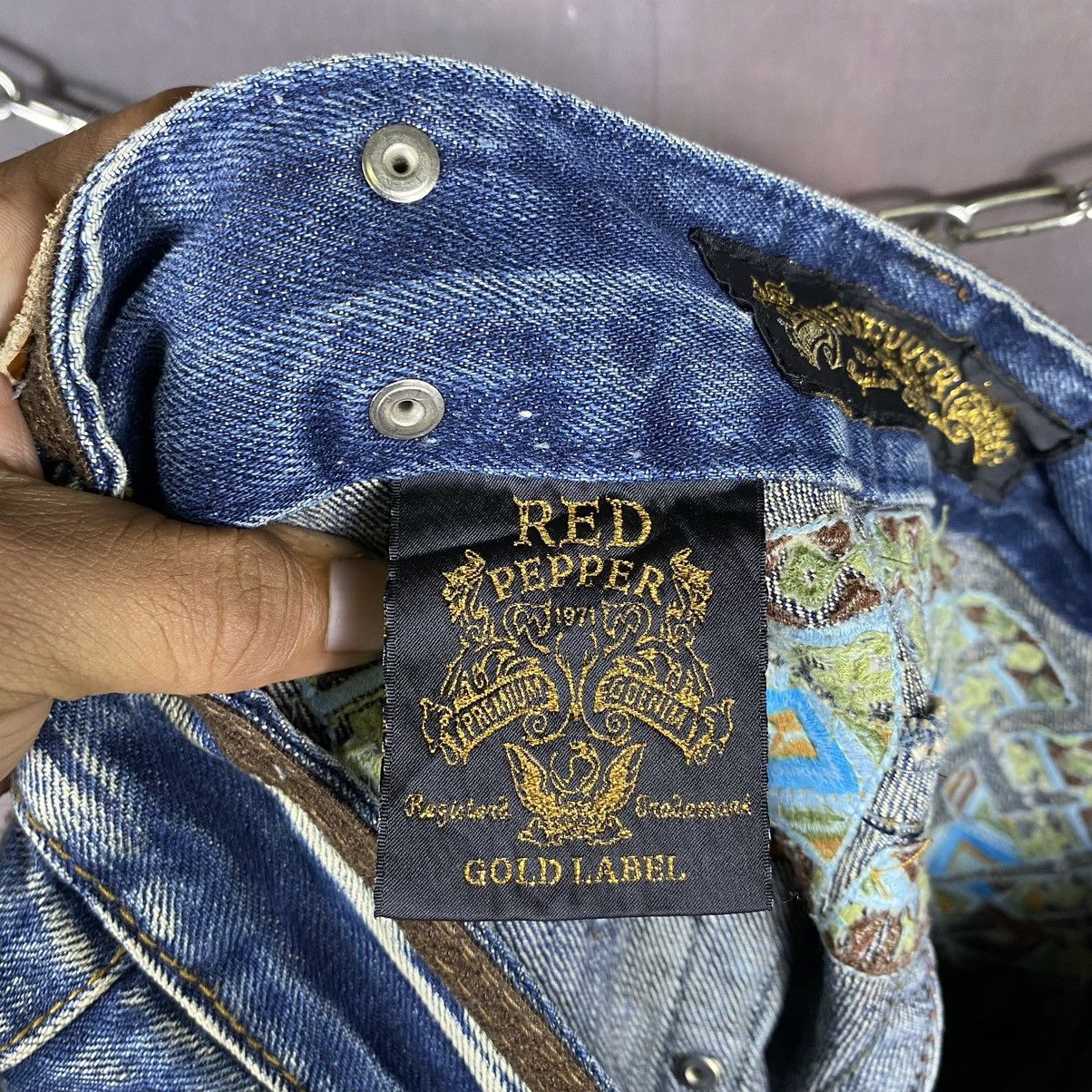 If Six Was Nine × Japanese Brand × Vintage Red Pepper Navite Embroidery Flare Denim Jeans Size 30" / US 8 / IT 44 - 11 Thumbnail