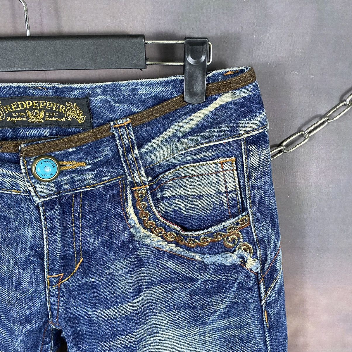 If Six Was Nine × Japanese Brand × Vintage Red Pepper Navite Embroidery Flare Denim Jeans Size 30" / US 8 / IT 44 - 6 Thumbnail