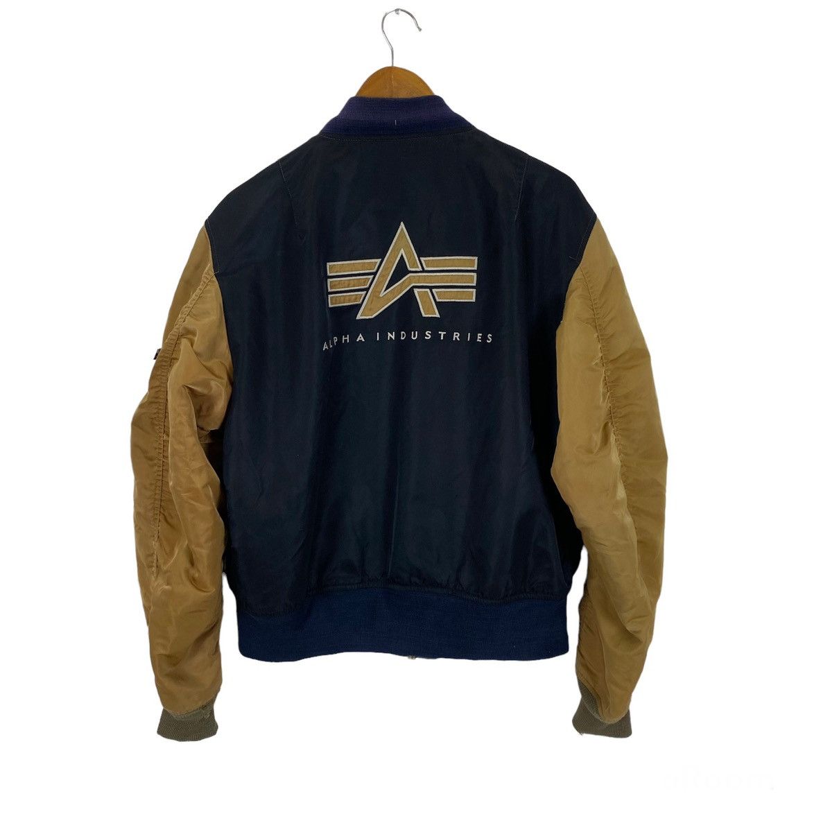 Alpha Industries Vintage Alpha Industries bomber jacket nice design Size US M / EU 48-50 / 2 - 2 Thumbnail