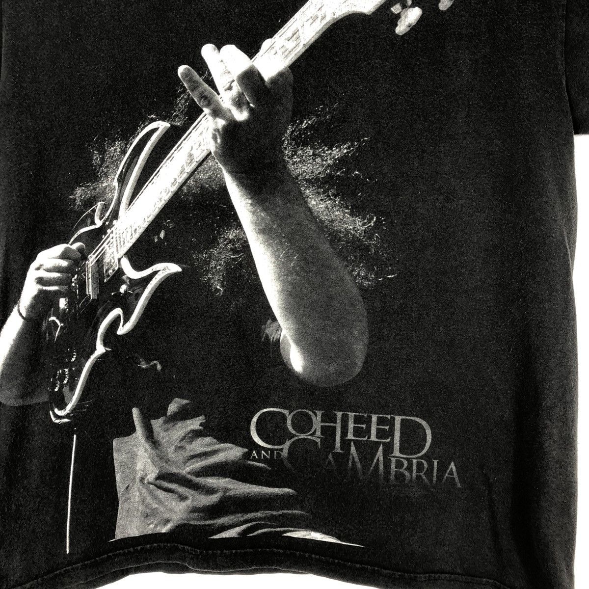 Band Tees × Vintage Vintage Coheed And Cambria Progressive Metal Big Print Tee Size US M / EU 48-50 / 2 - 4 Thumbnail