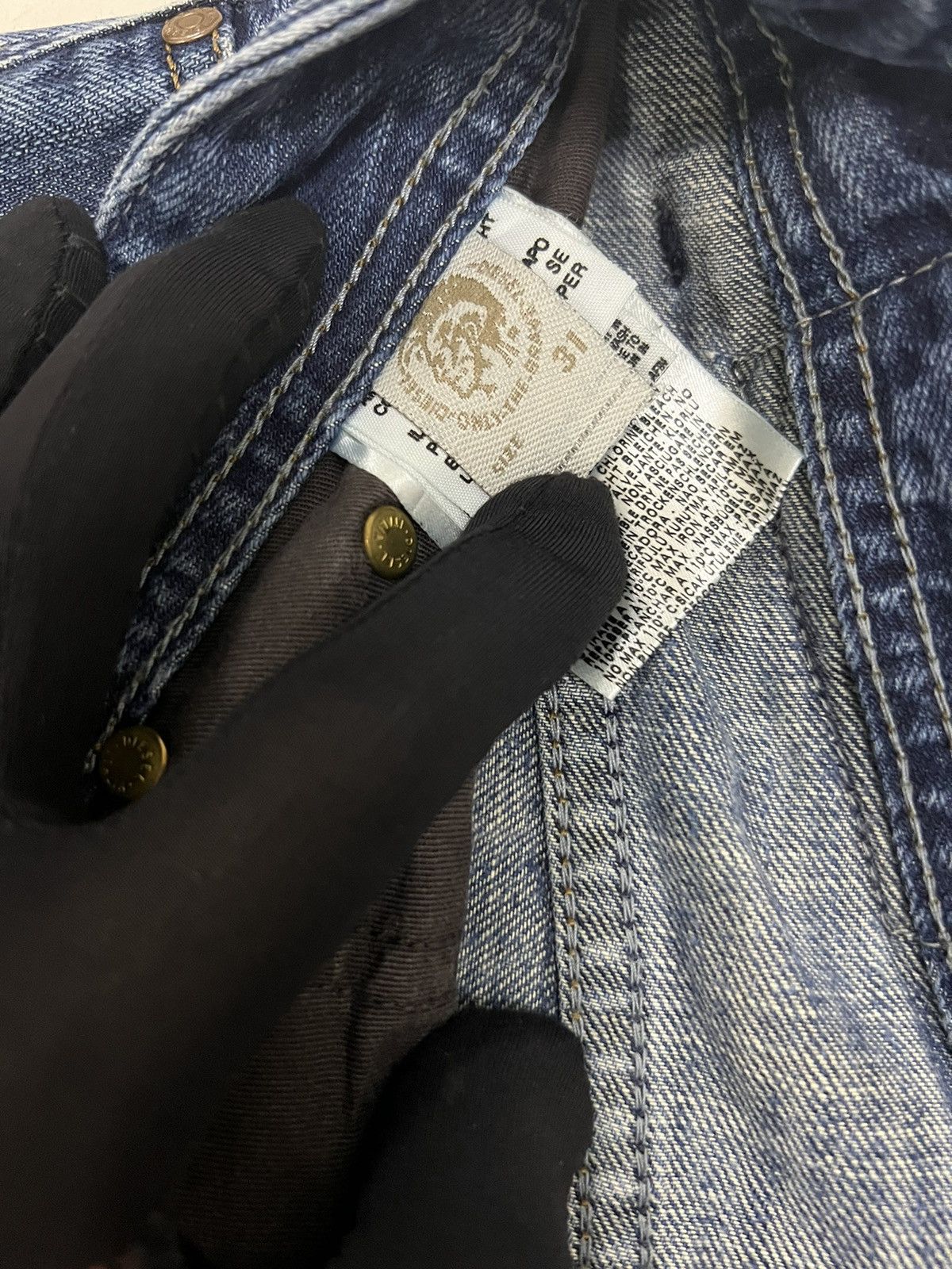 Diesel Vintage Diesel Italy Distressed Denim Jeans 36x33 Size US 36 / EU 52 - 13 Thumbnail