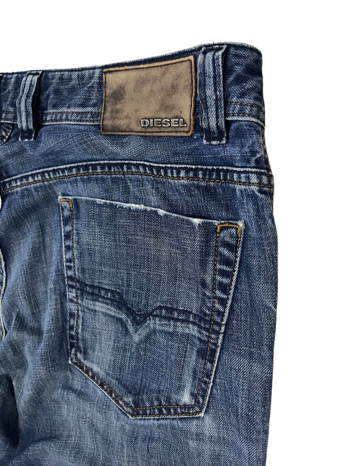 Diesel Vintage Diesel Italy Distressed Denim Jeans 36x33 Size US 36 / EU 52 - 9 Thumbnail