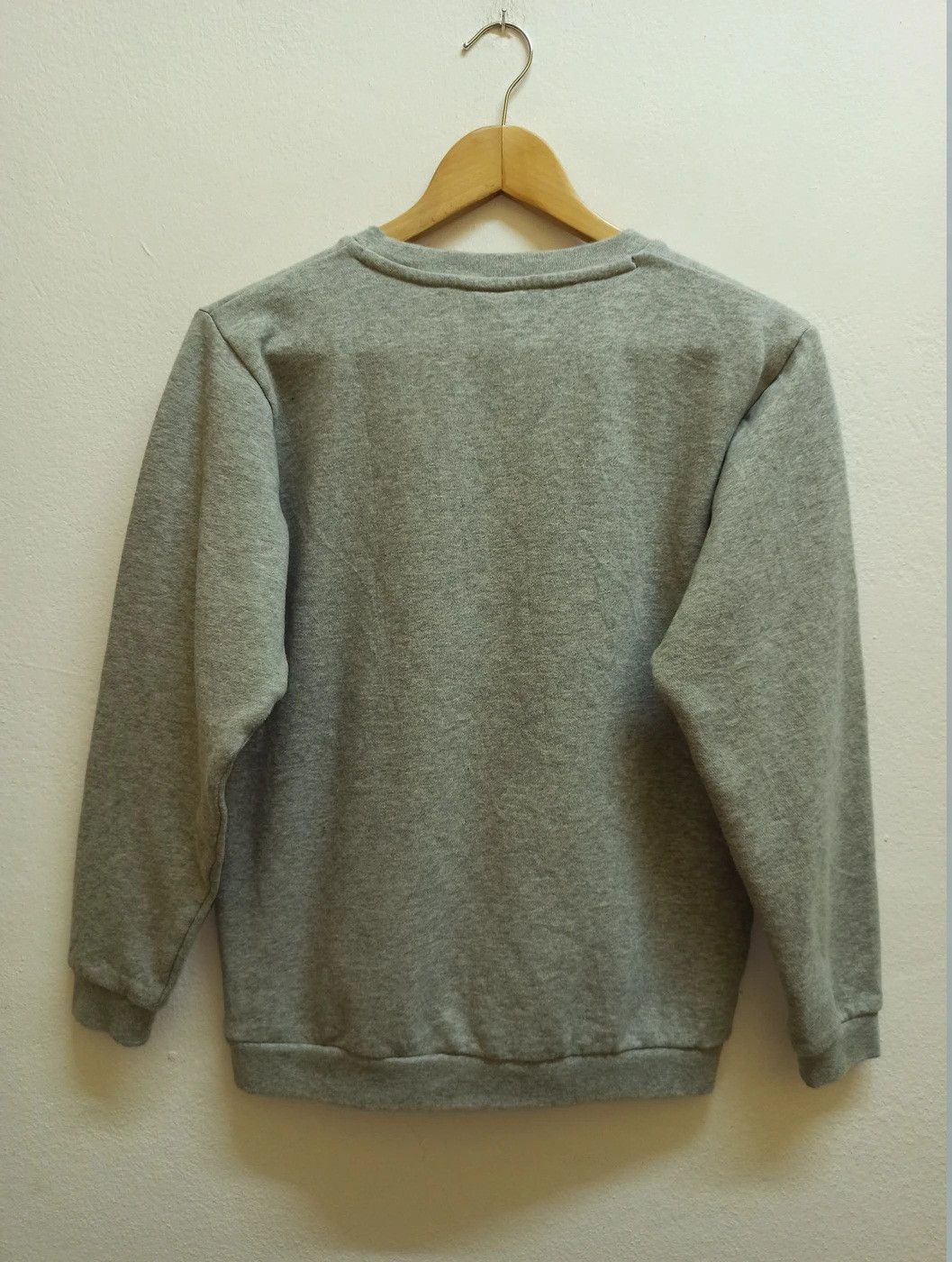 Adidas Vintage 00's Adidas Sweatshirts Big Logo Nice Design (c32) Size US S / EU 44-46 / 1 - 4 Thumbnail