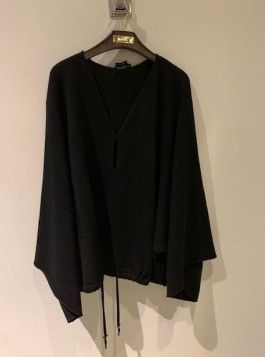 o1w1db10623 Sweaters in Black